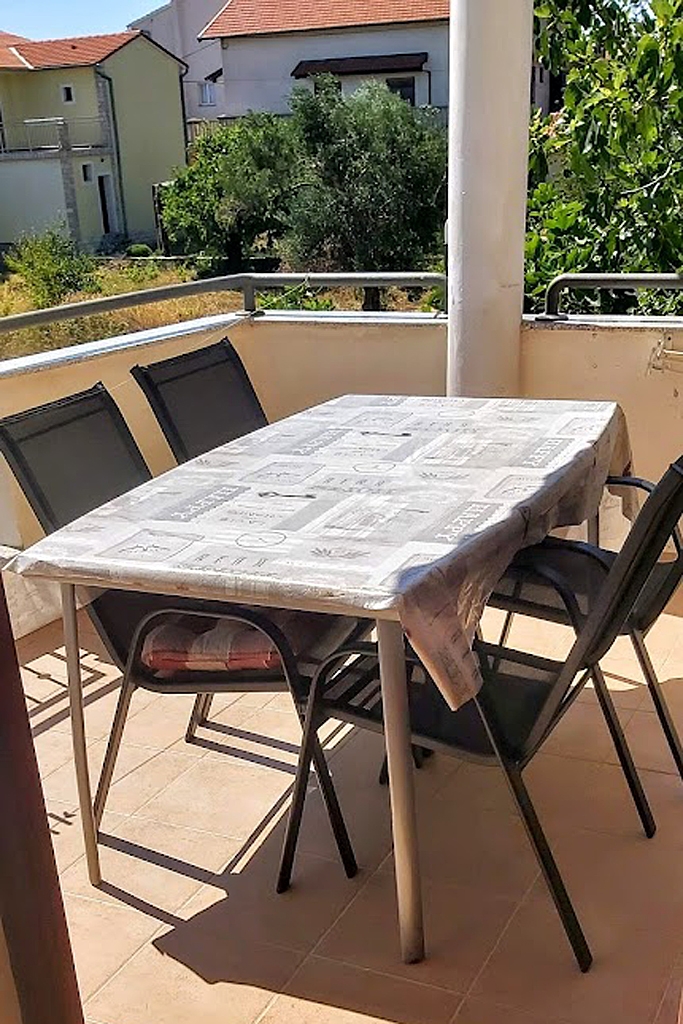 Two bedroom apartment with terrace and sea view Sukošan, Zadar  A-b