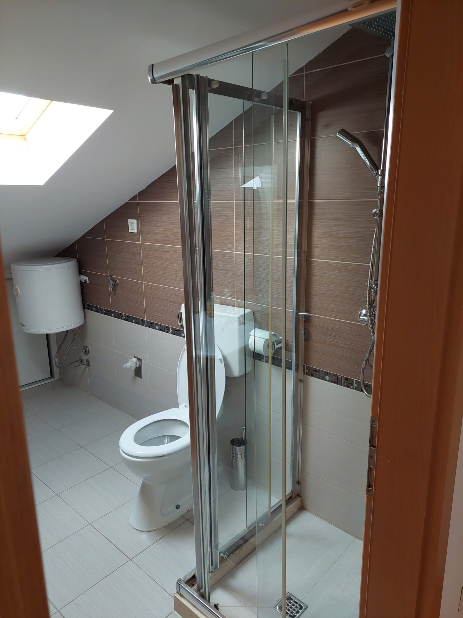 Two bedroom apartment with terrace and sea view Sukošan, Zadar  A-c