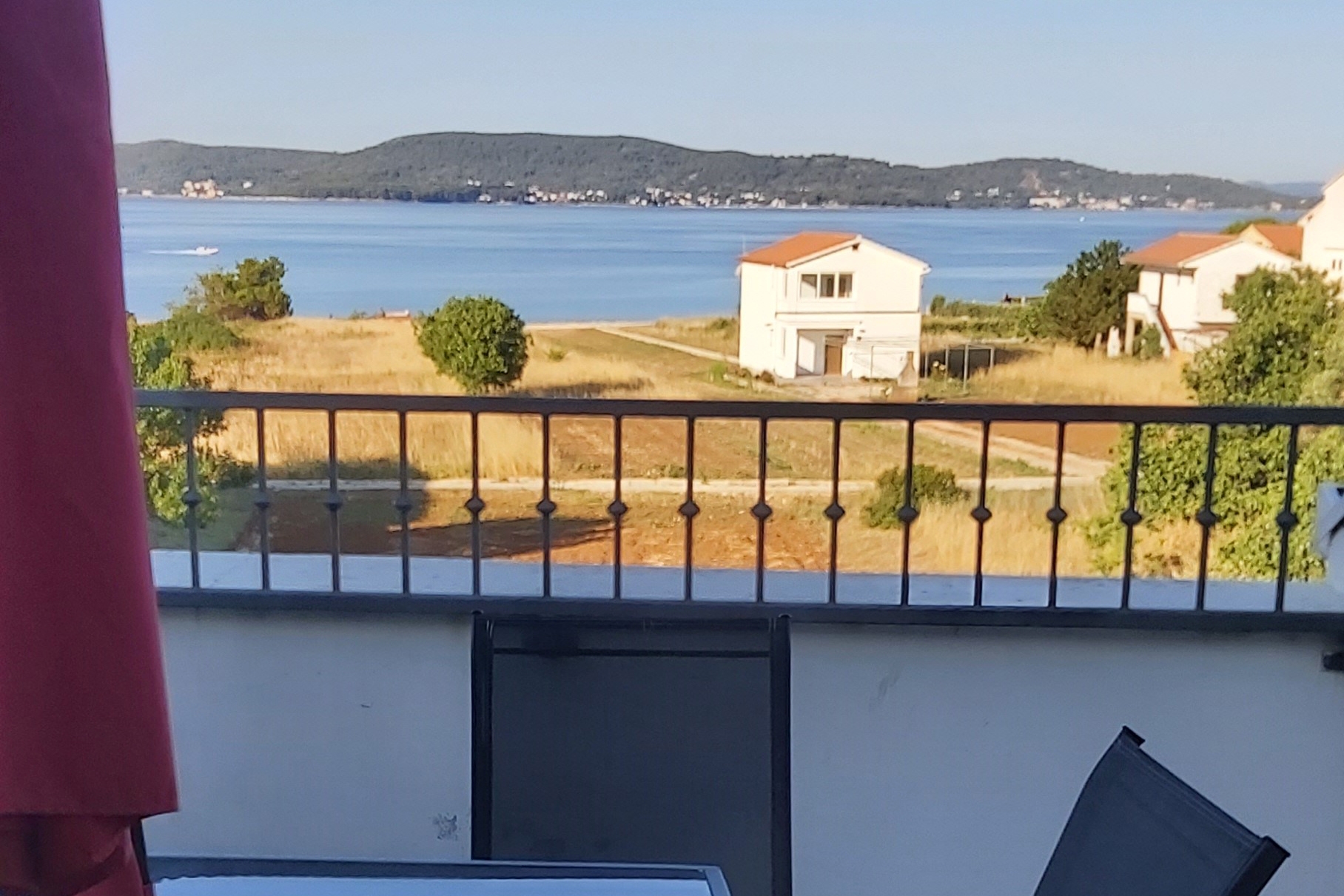Appartement de deux chambres avec la terrasse et la vue sur le mer Sukosan, Zadar (A-12313-c)