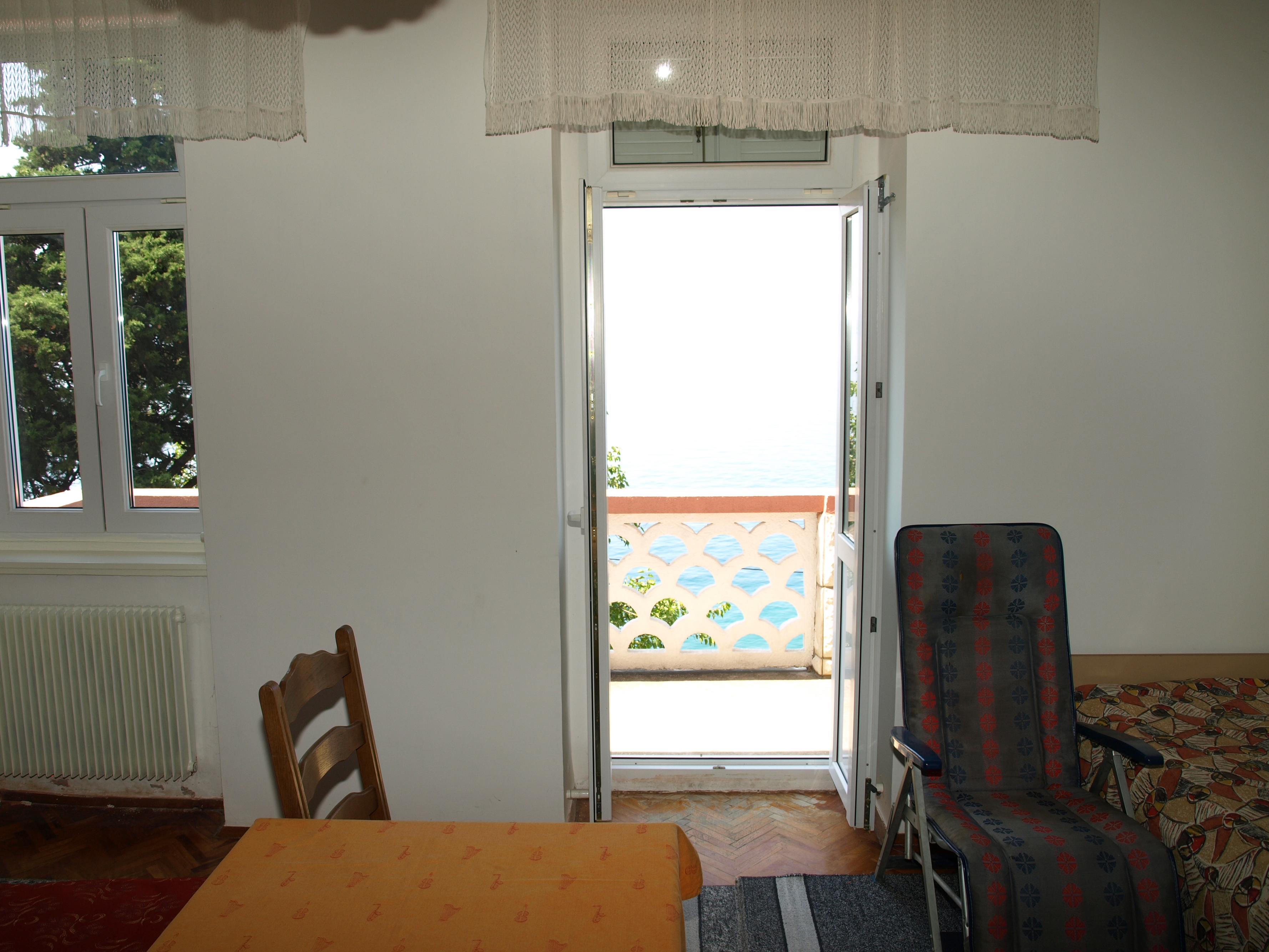 Two bedroom apartment near beach Novi Vinodolski  A-b