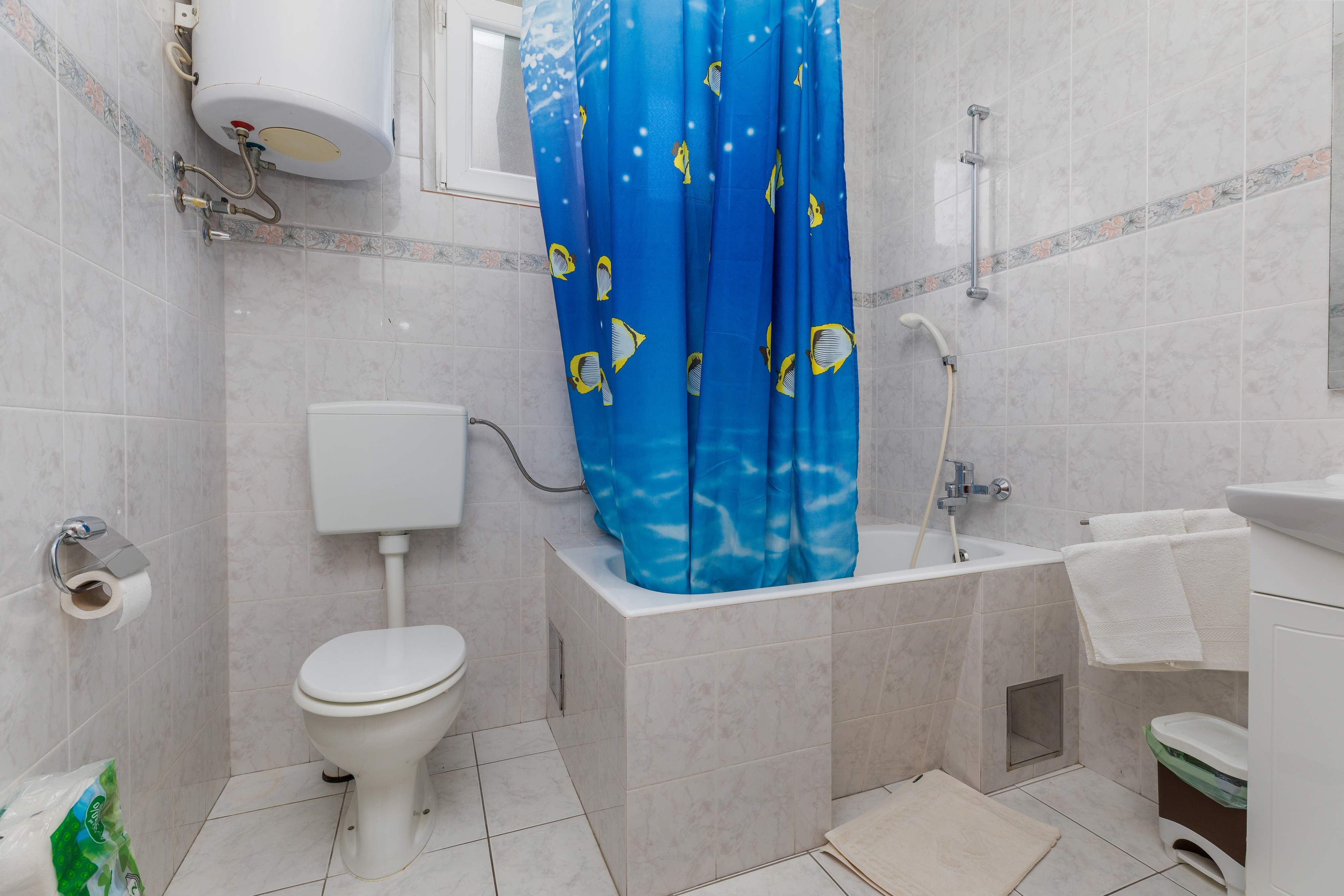 Two bedroom apartment with balcony and sea view Podgora, Makarska  A-b