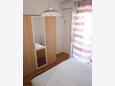 Podgora, Bedroom 1 in the apartment, air condition available, (pet friendly) and WiFi.