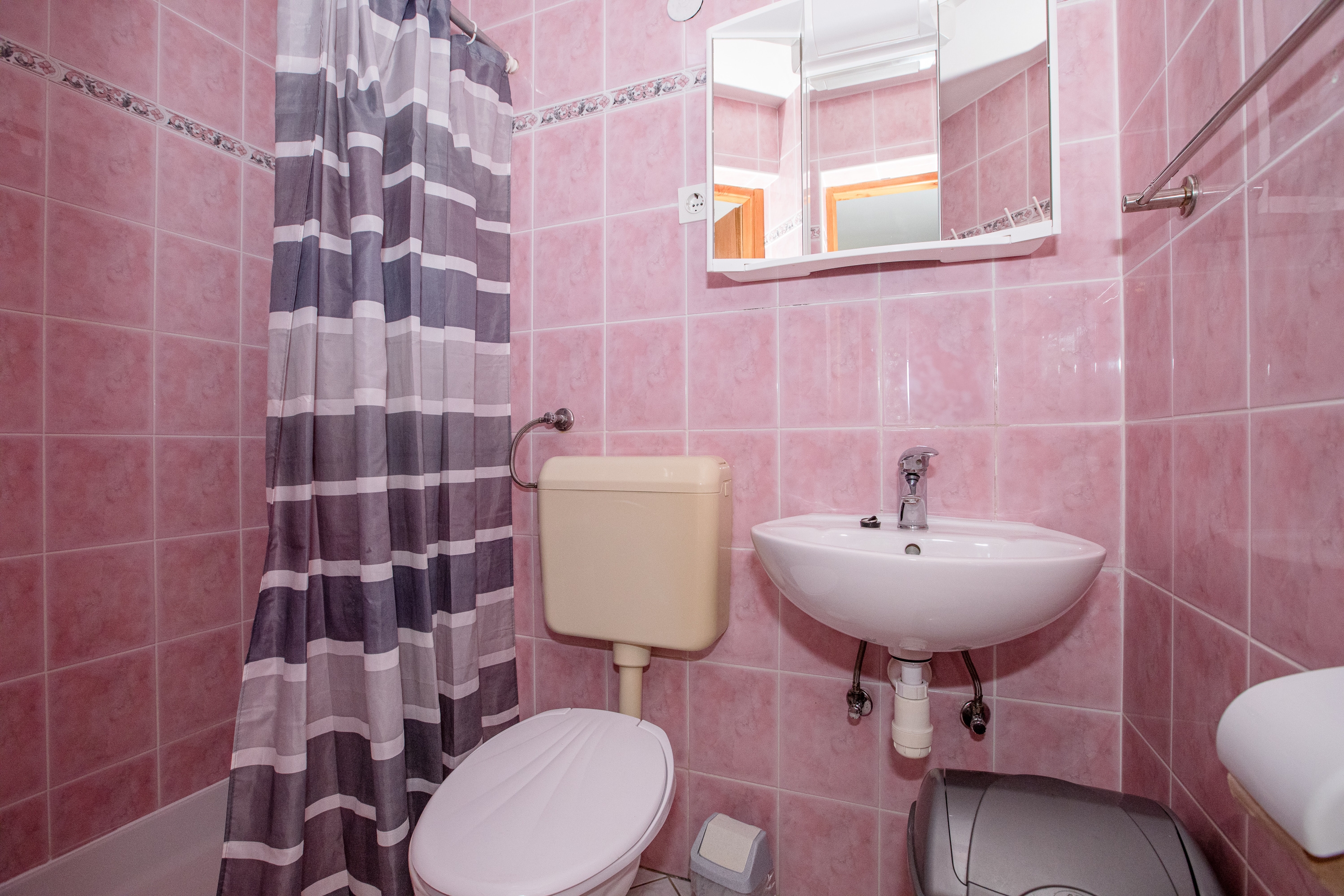 One bedroom apartment with air-conditioning Lopar, Rab  A-b