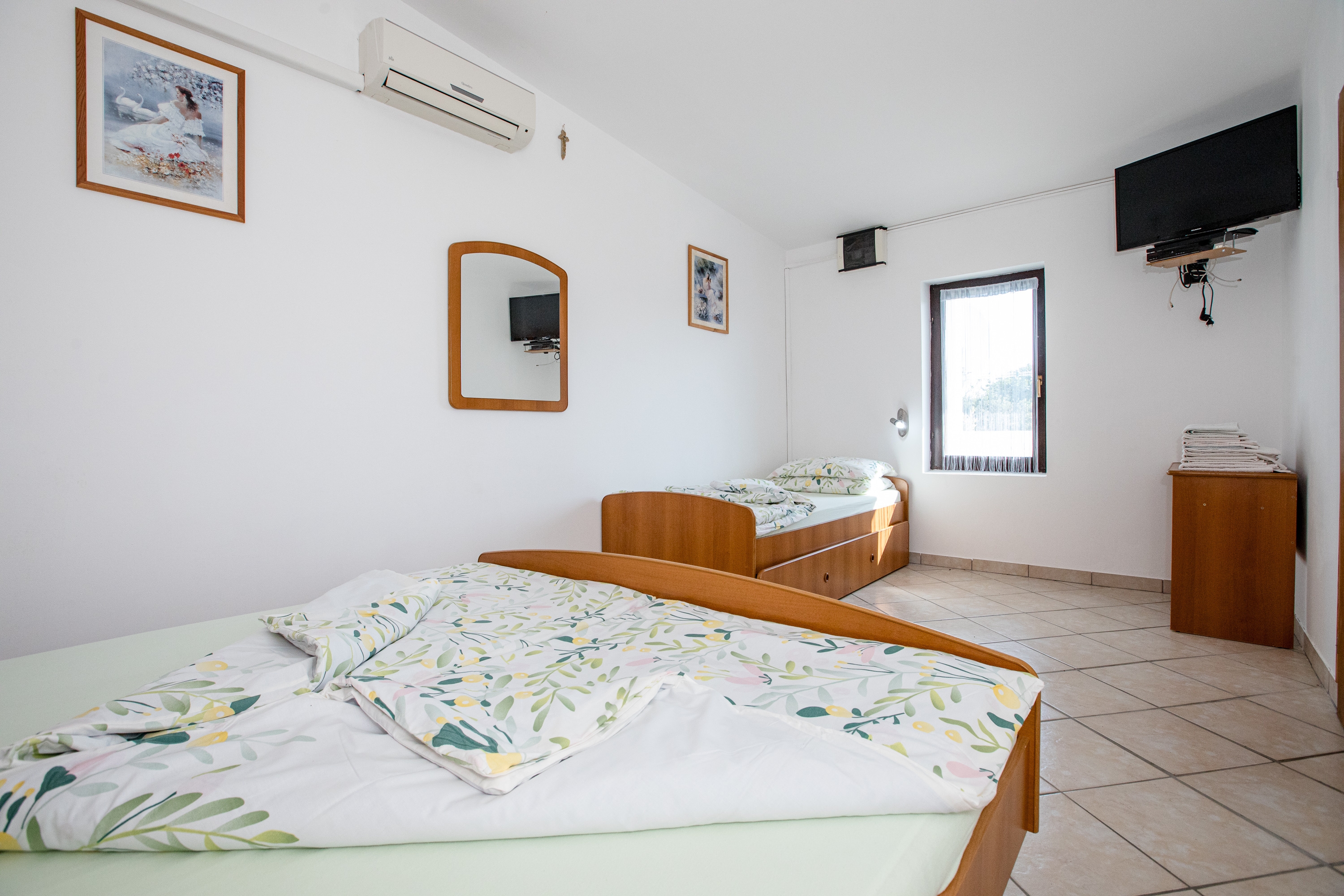 Top Rab Lopar Top Rab Lopar