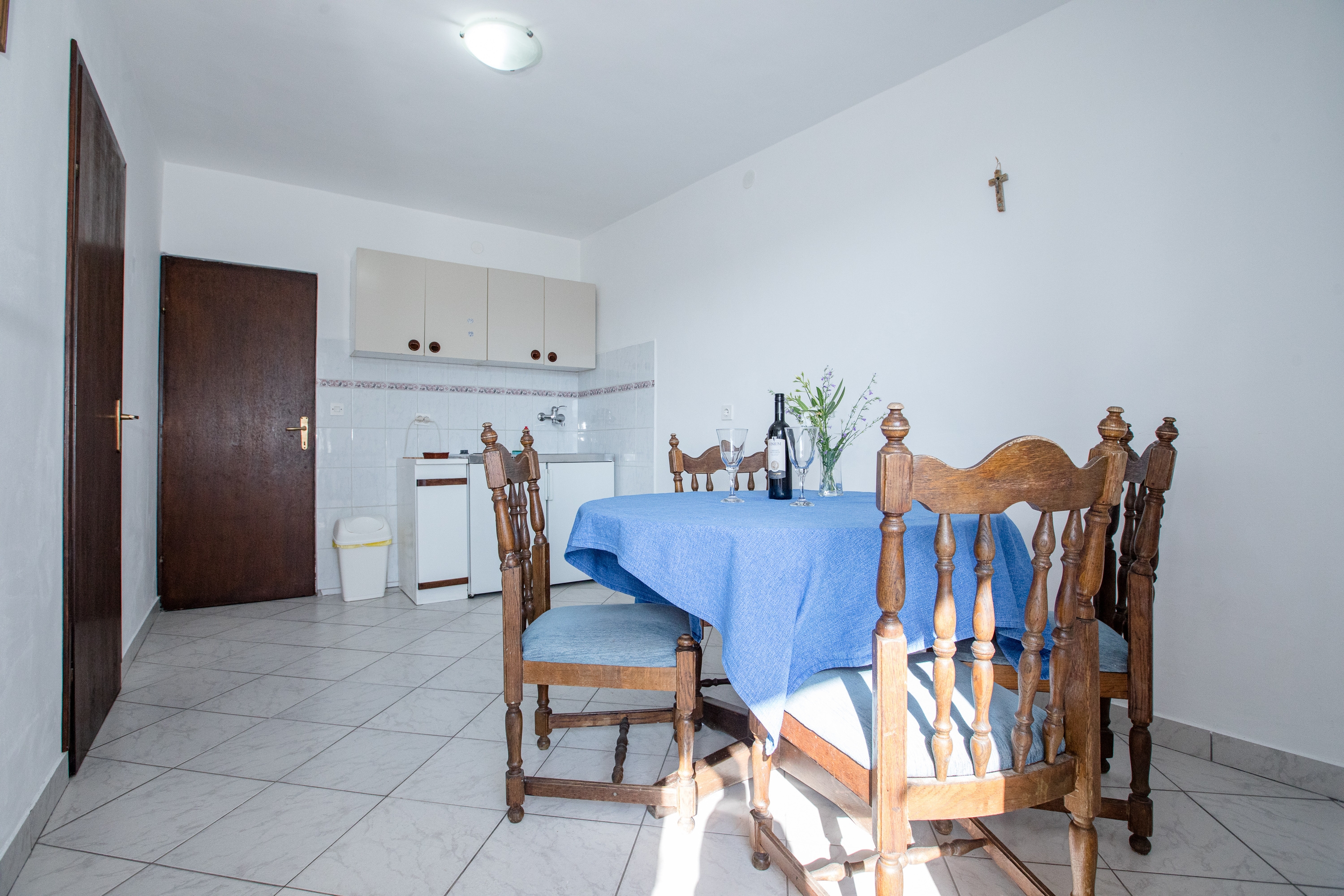 One bedroom apartment with air-conditioning Lopar, Rab (A-12327-d)