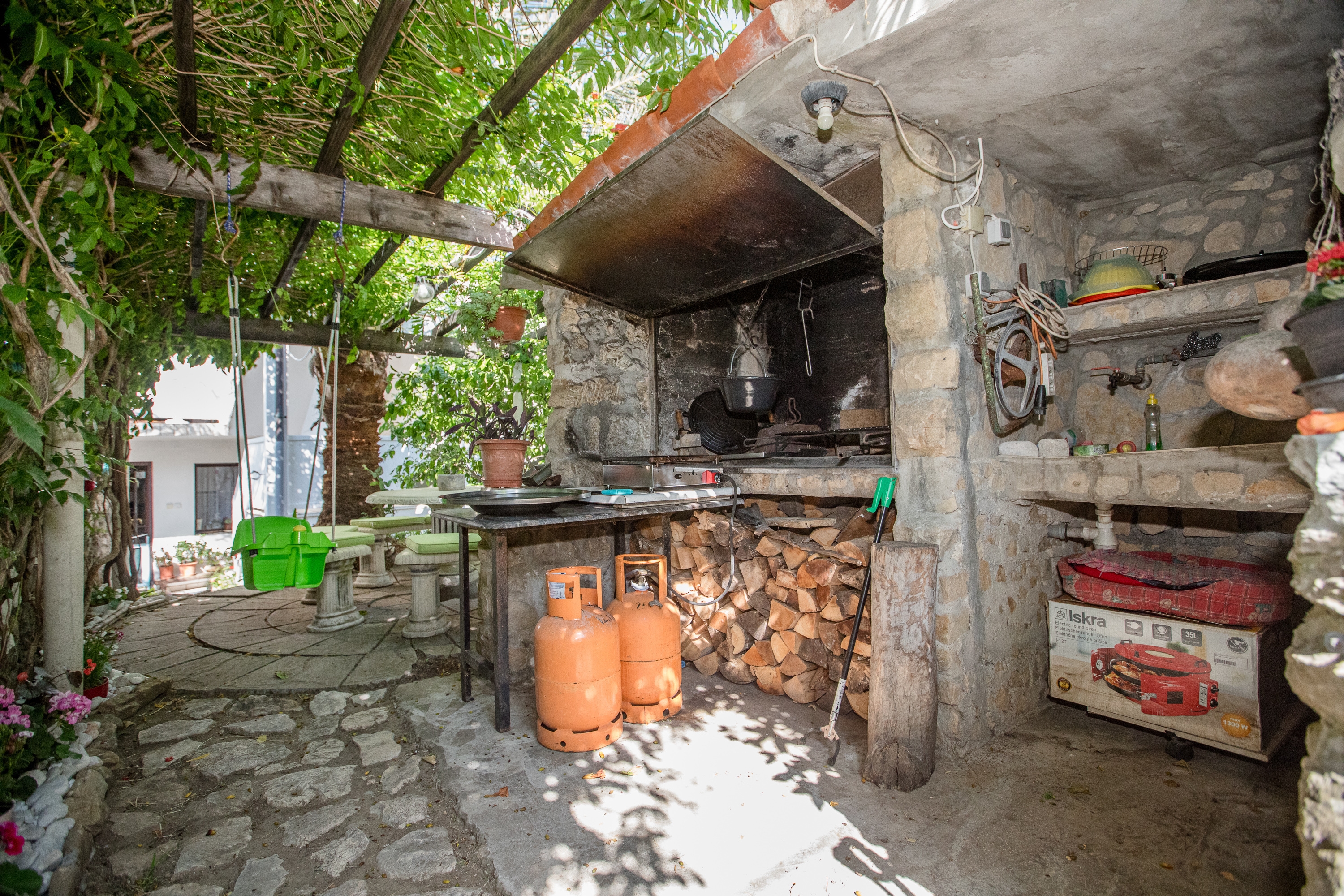 One bedroom apartment with air-conditioning Lopar, Rab (A-12327-b)