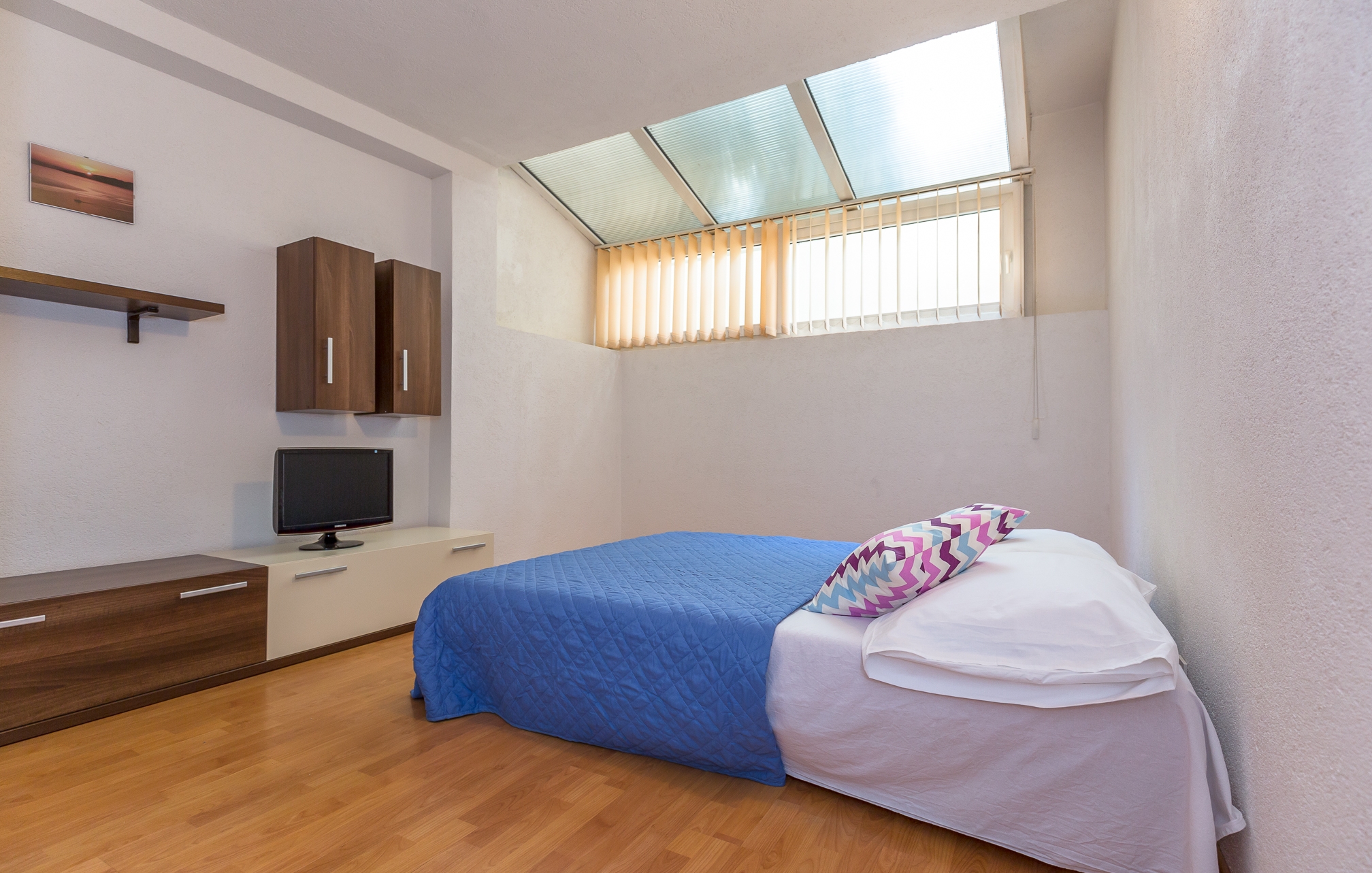 One bedroom apartment with terrace Makarska (A-12336-a)