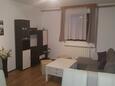 Dnevni boravak Smoljanac, Dnevni boravak u smještaju tipa apartment, dostupna klima i WiFi.