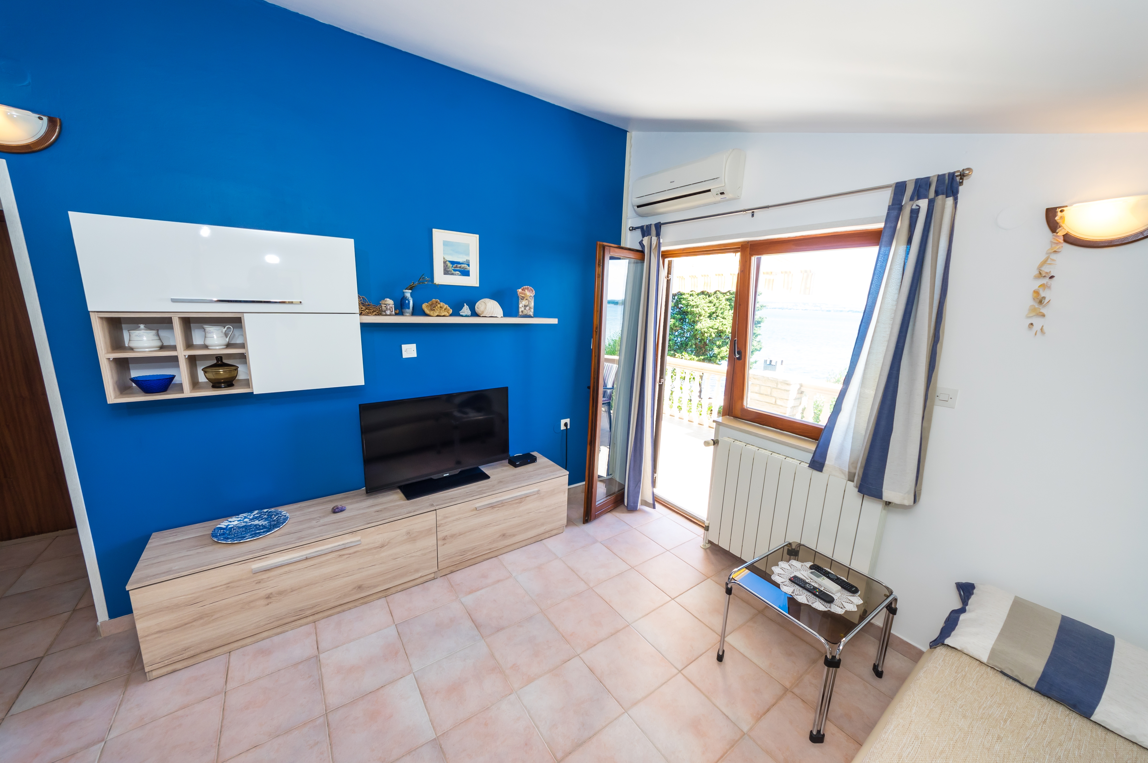 Two bedroom apartment near beach Tkon, Pašman (A-12346-b) Two bedroom apartment near beach Tkon, Pašman (A-12346-b)