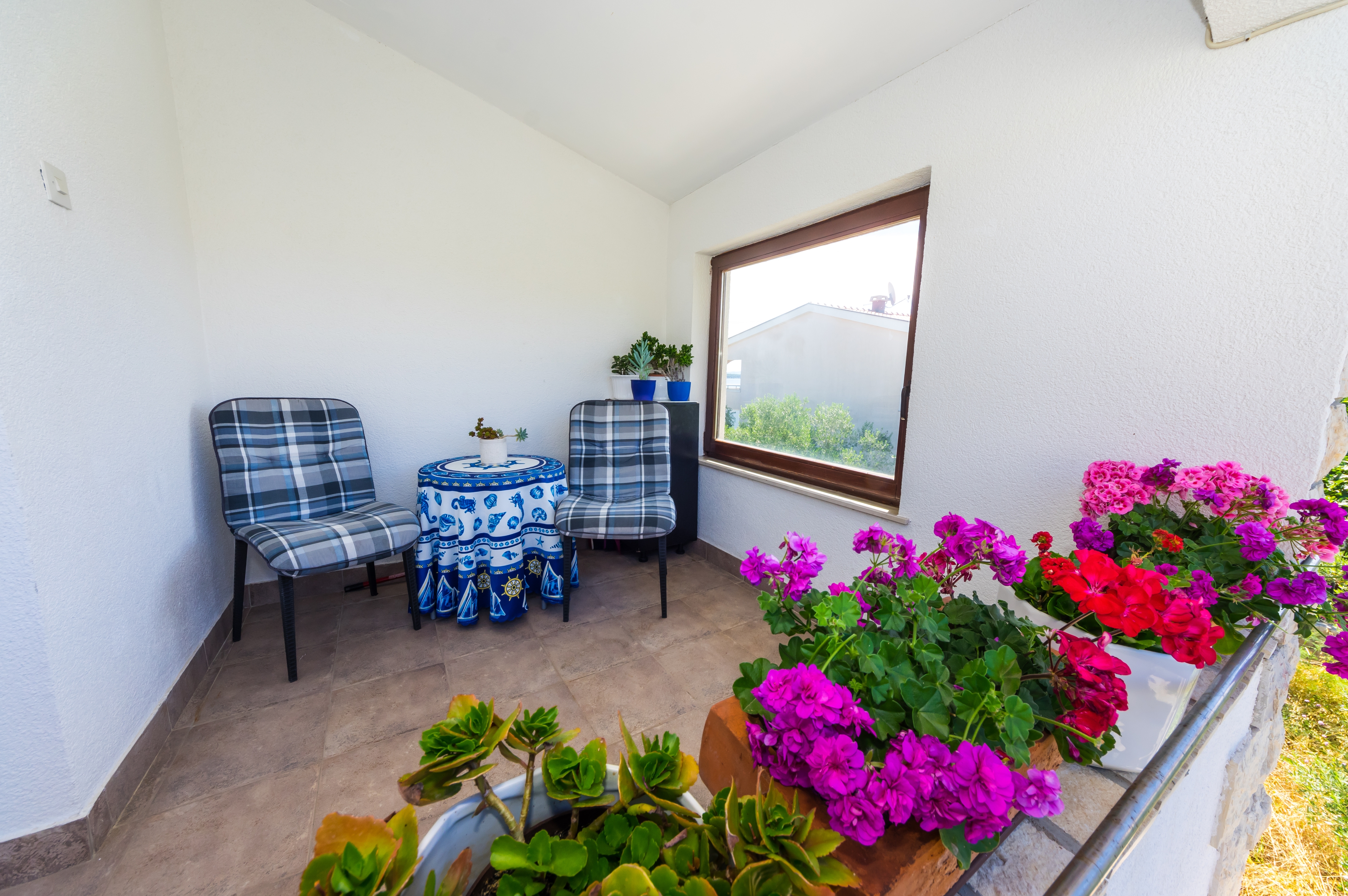 Two bedroom apartment near beach Tkon, Pašman  A-b
