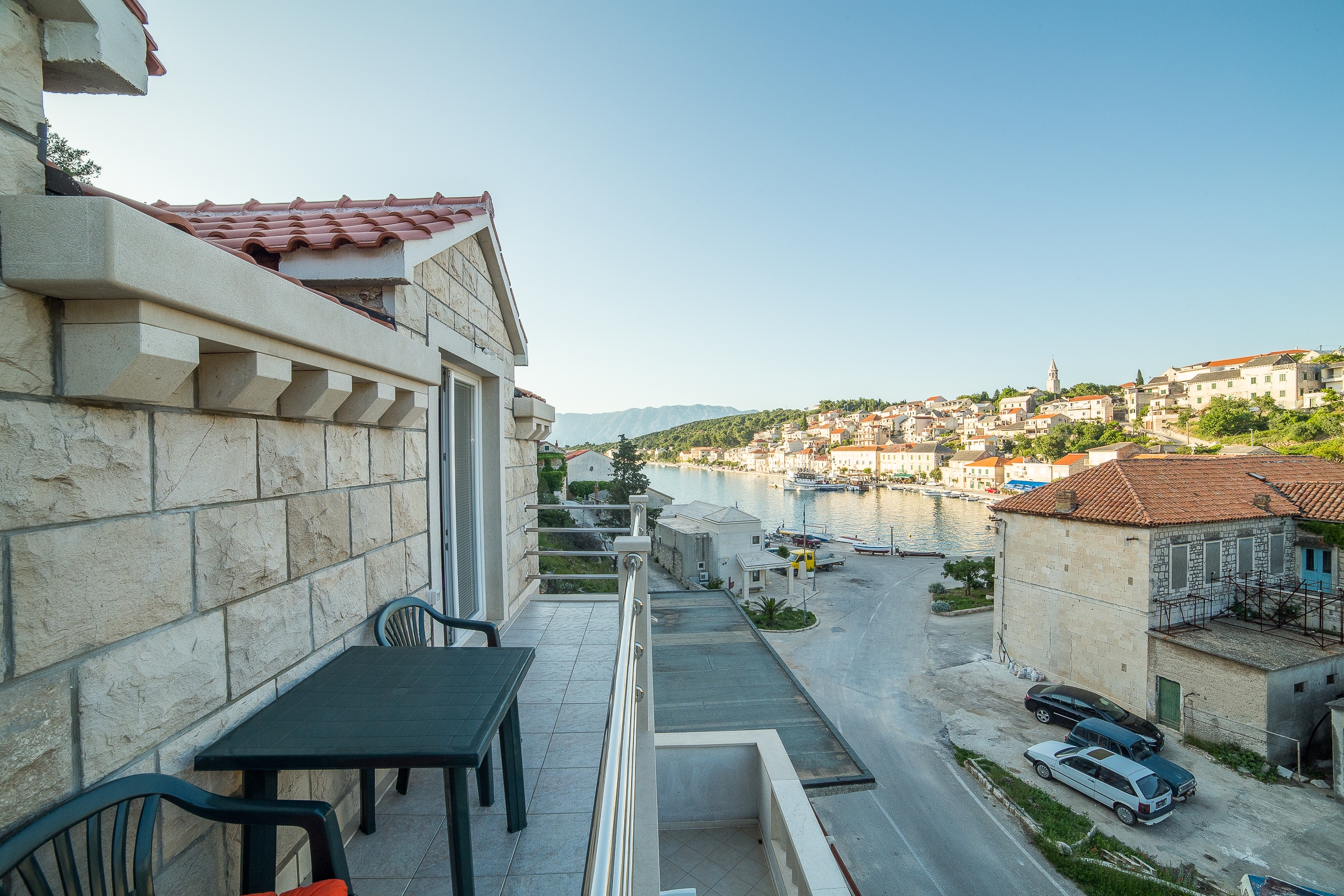 Two bedroom apartment with terrace and sea view Povlja, Brač (A-12352-a)