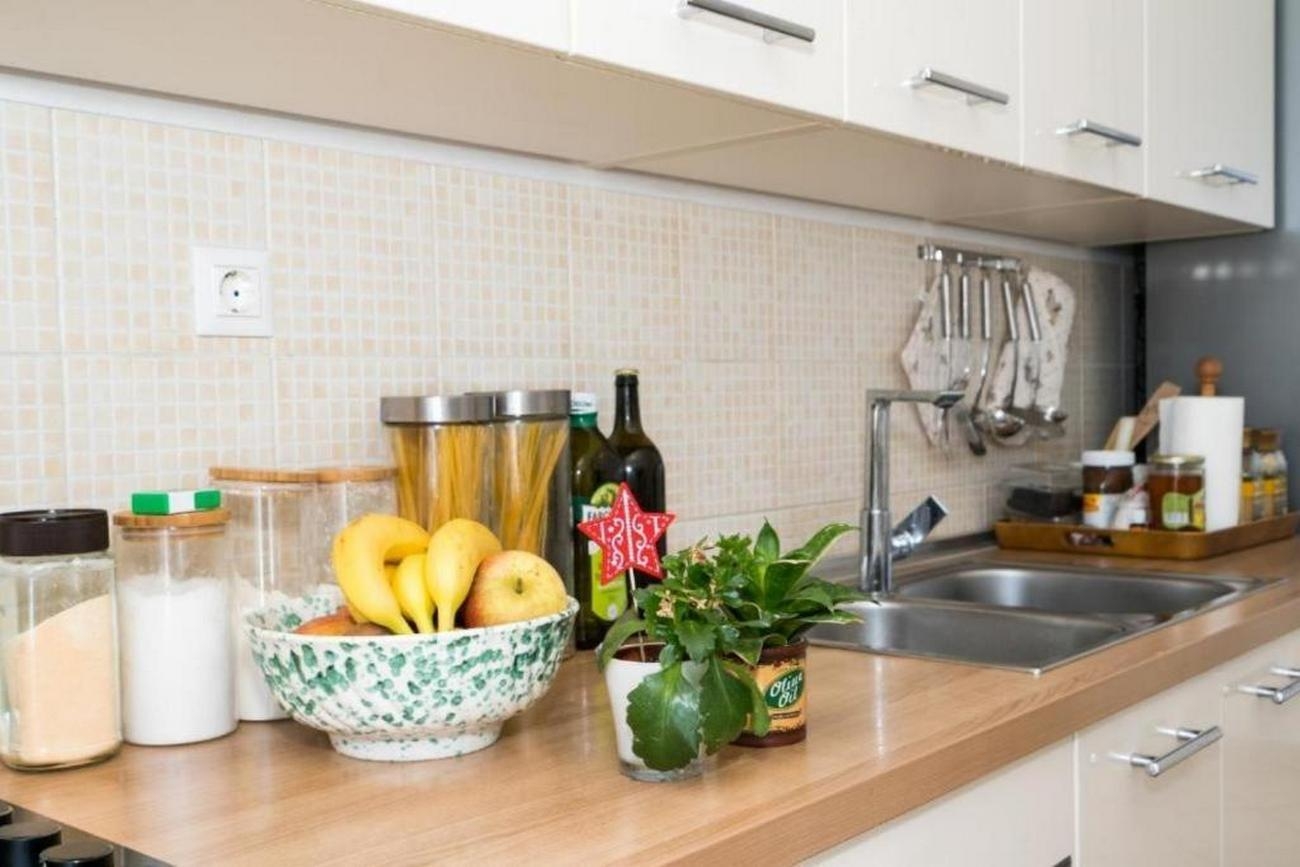 One bedroom apartment with terrace and sea view Sumpetar, Omiš  A-b