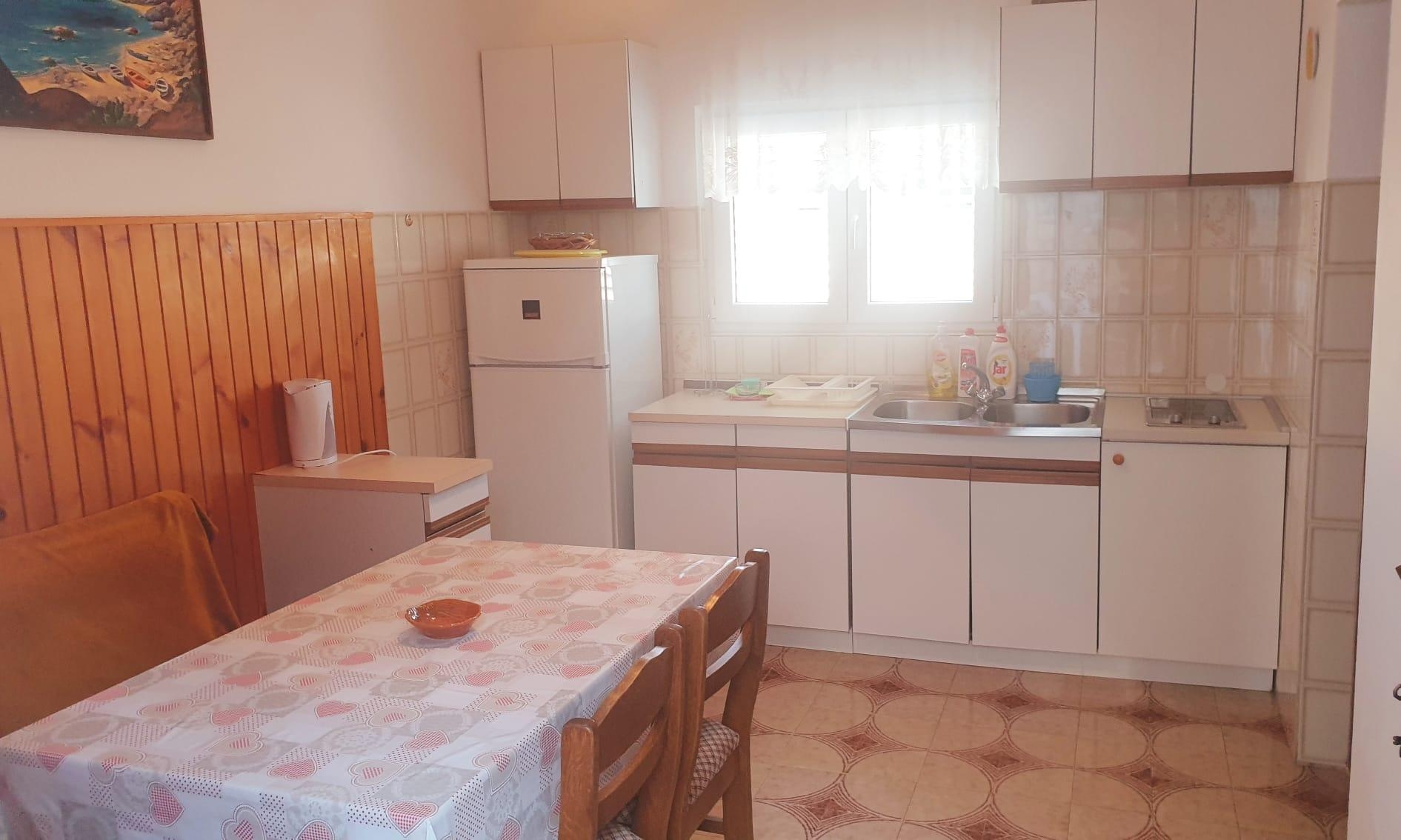 One bedroom apartment with terrace Stanići, Omiš (A-12366-b)