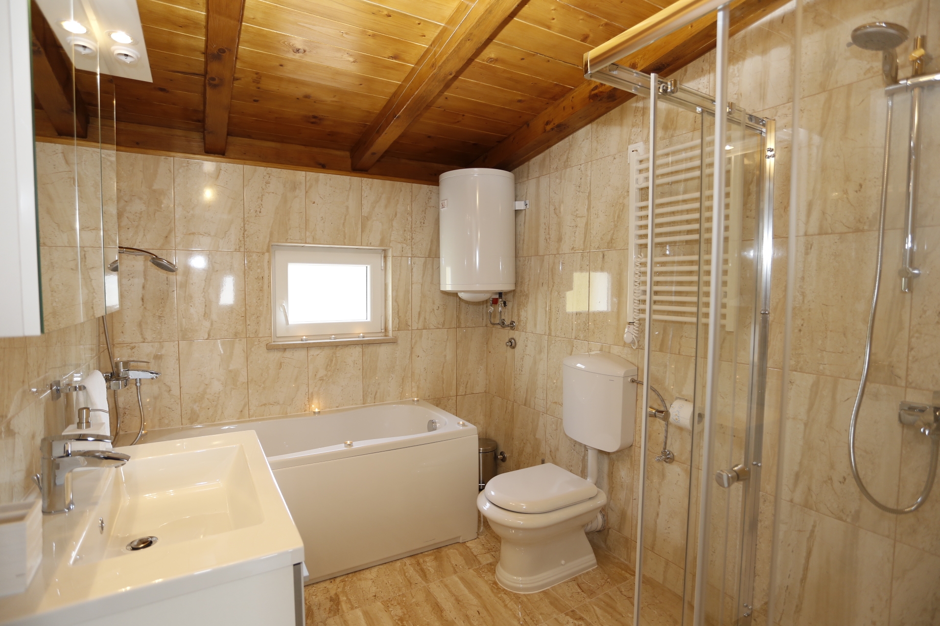 Three bedroom house near beach Supetar, Brač  K