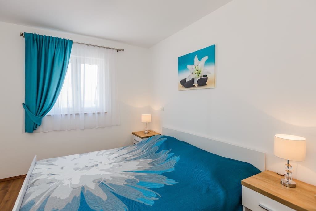 Three bedroom house near beach Supetar, Brač  K