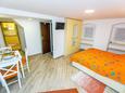 Ložnice Lovran, Ložnice v ubytování typu studio-apartment, s klimatizací a WiFi.