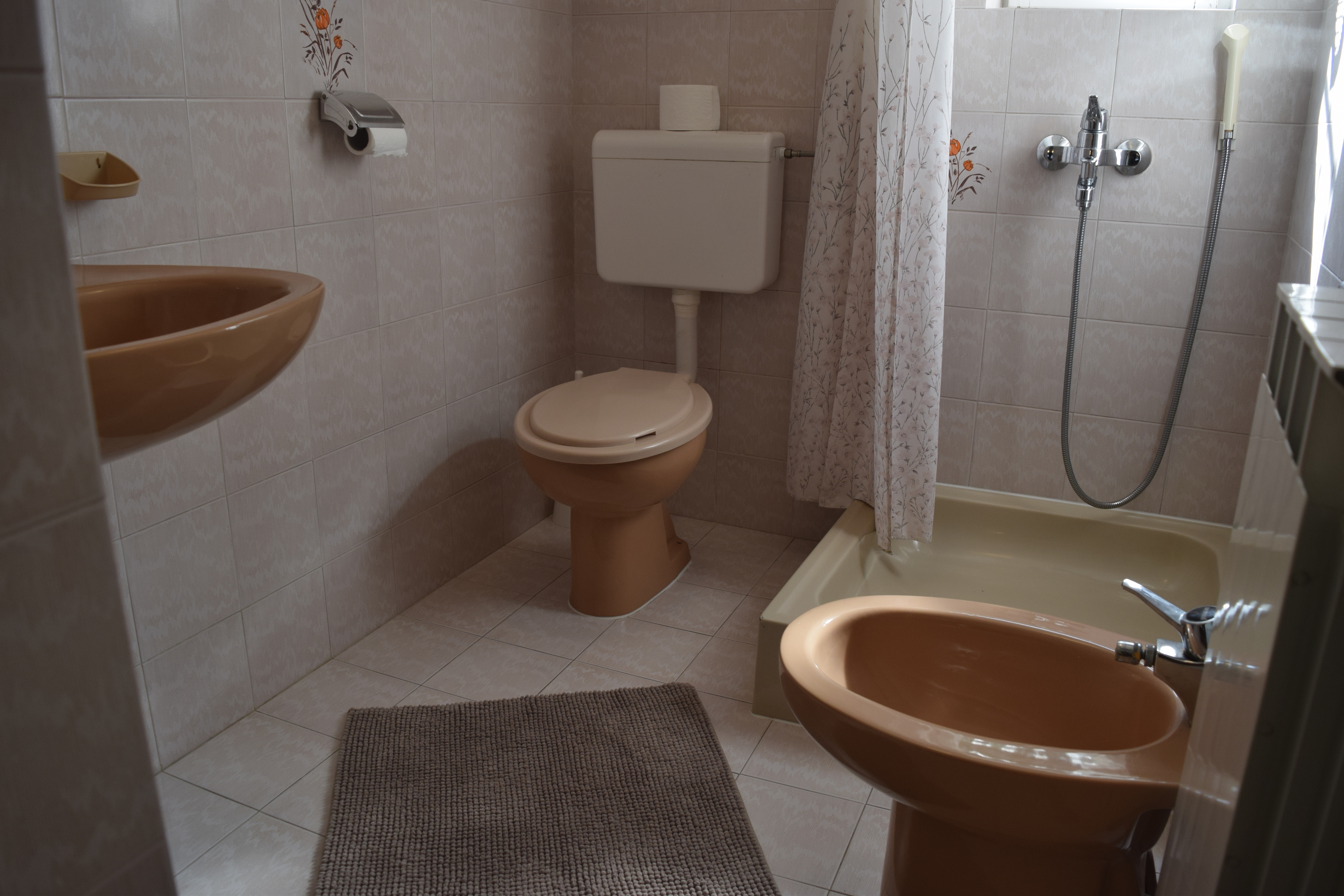 Comfortable and spacious apartment with terrace Rab  A-a