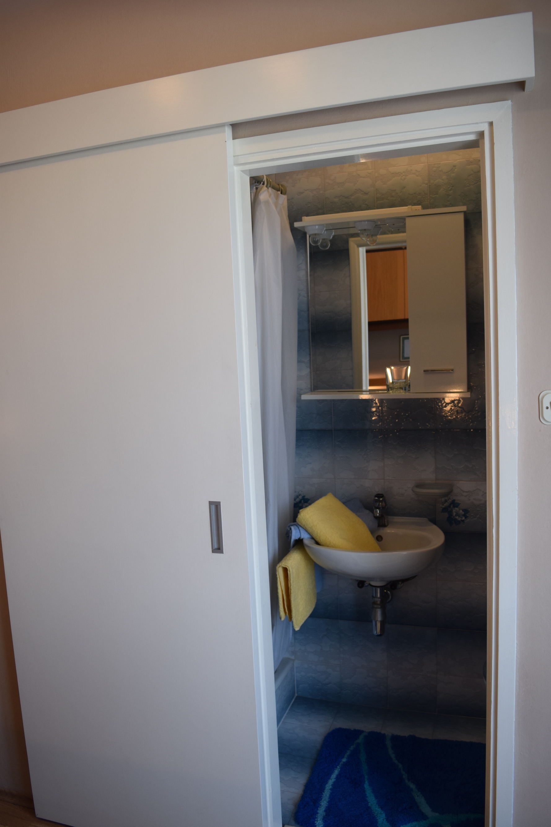 Comfortable and spacious apartment with terrace Rab  A-a