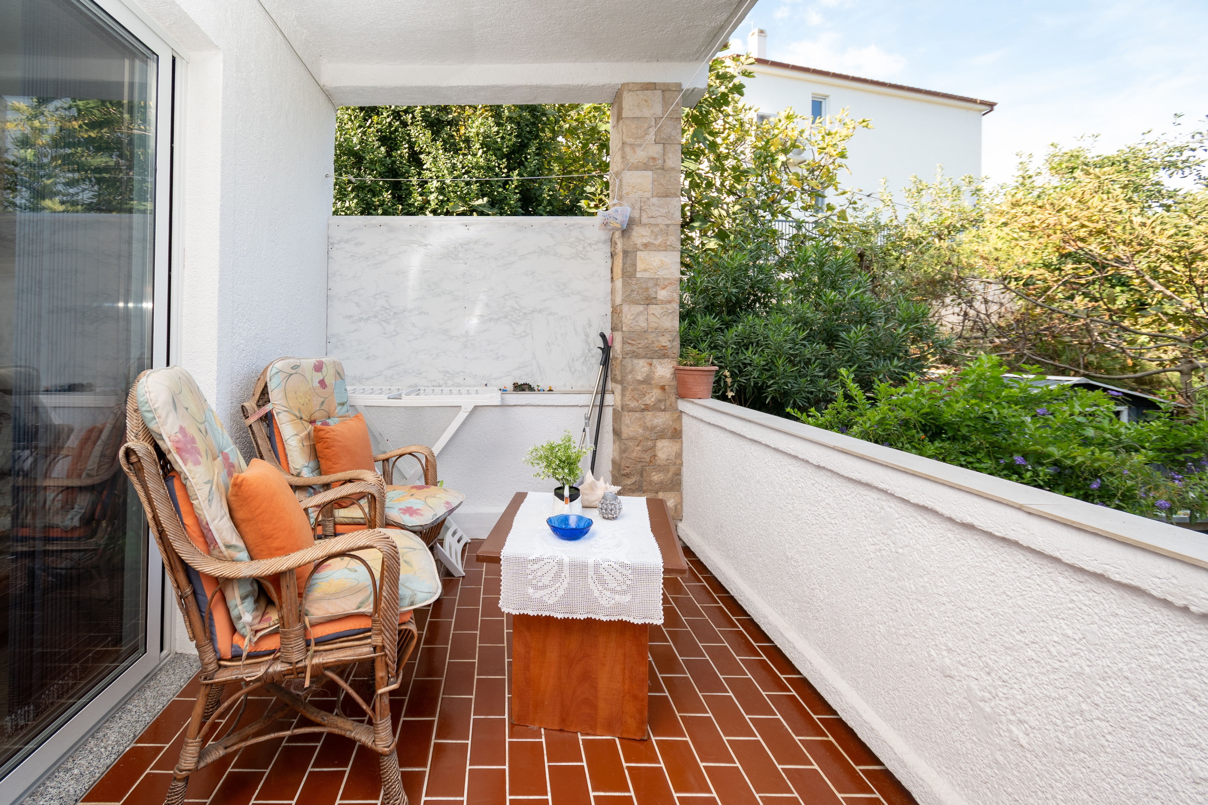 Two bedroom apartment with terrace and sea view Kampor, Rab  A-a
