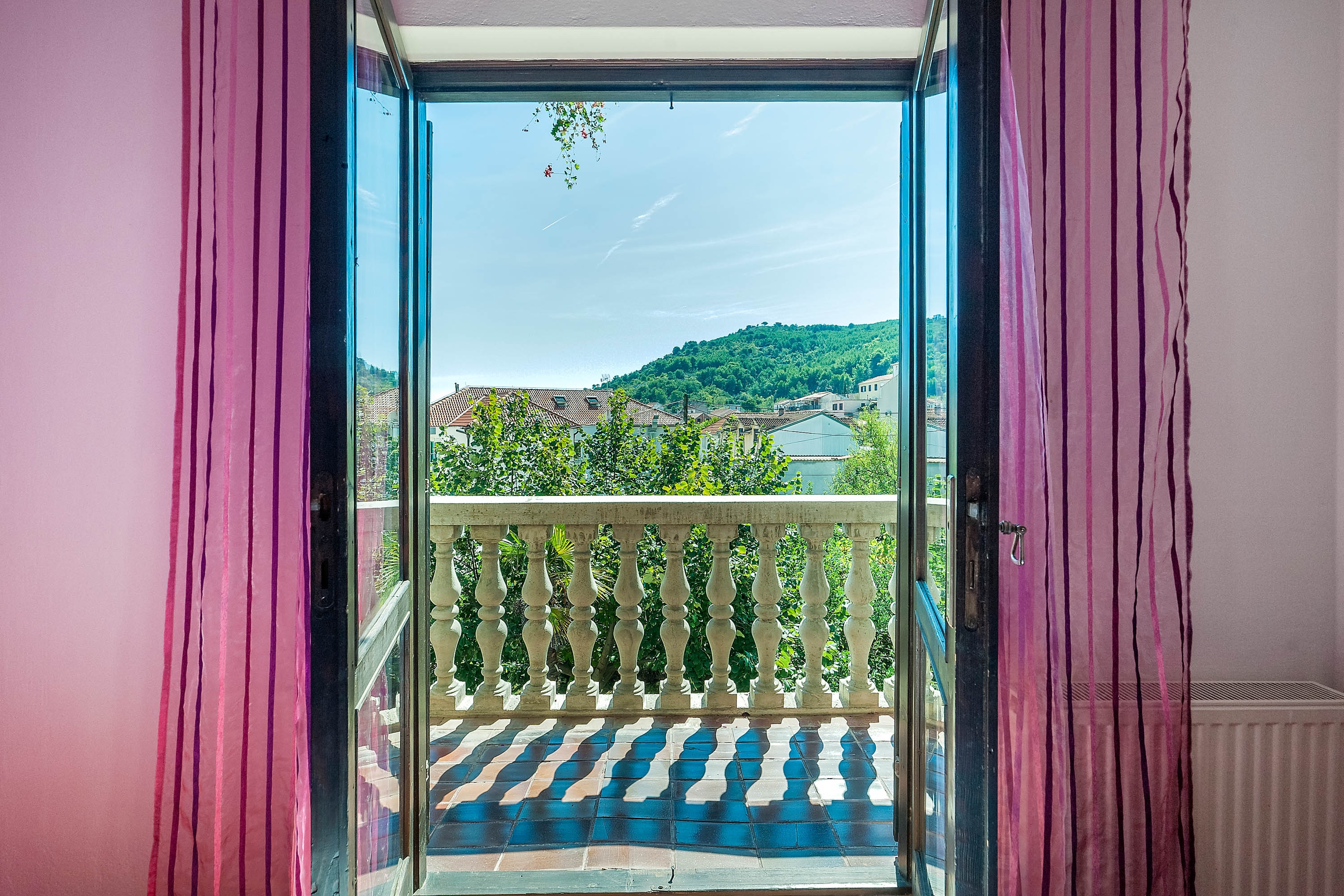 Four bedroom apartment with balcony and sea view Zaton, Krka  A-a