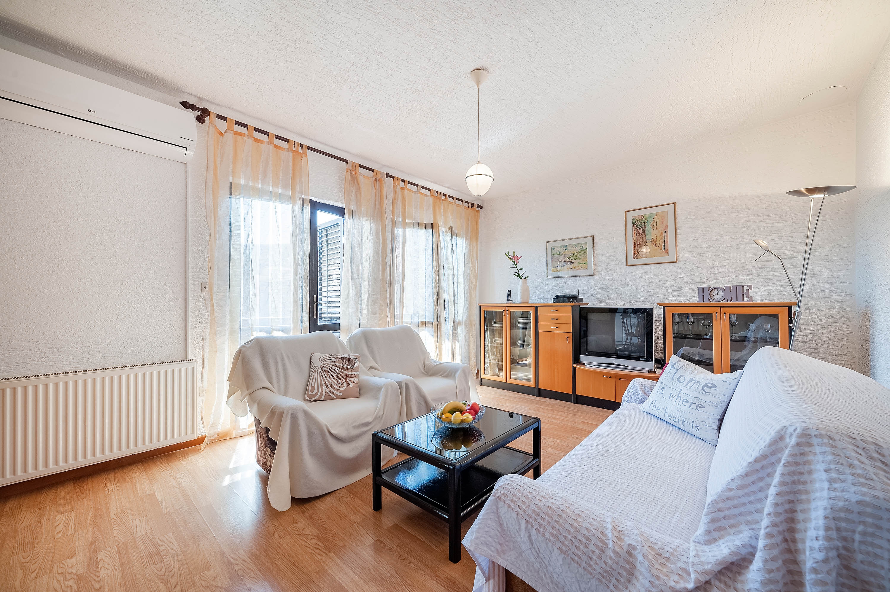 Four-bedroom apartment with balcony and sea view Zaton, Krka (A-12416-a)