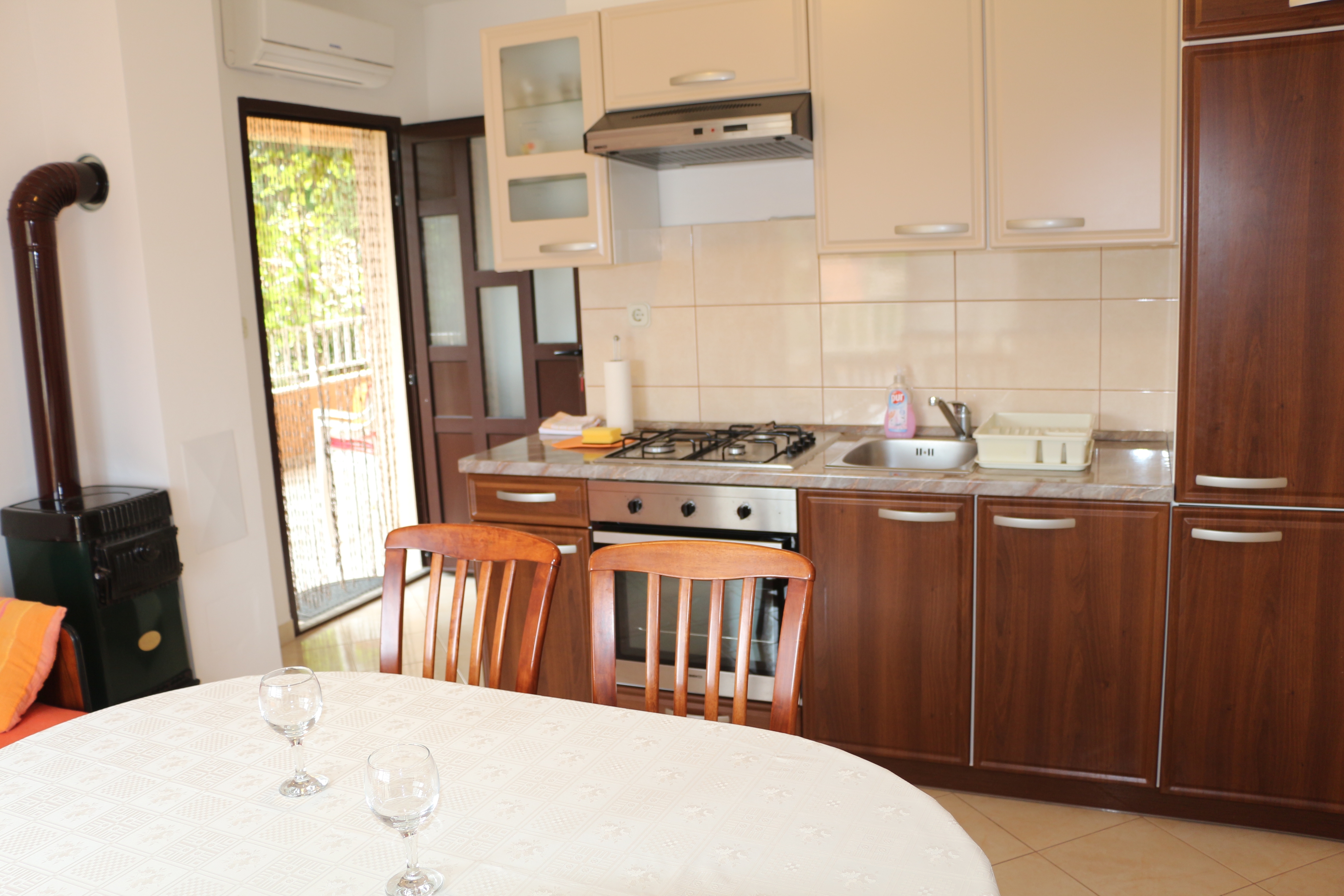 Top Hvar Basina Top Hvar Basina