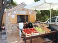 Huiseigenaren Basina, Hvar, Huiseigenaren 12420 - Appartementen with pebble beach.