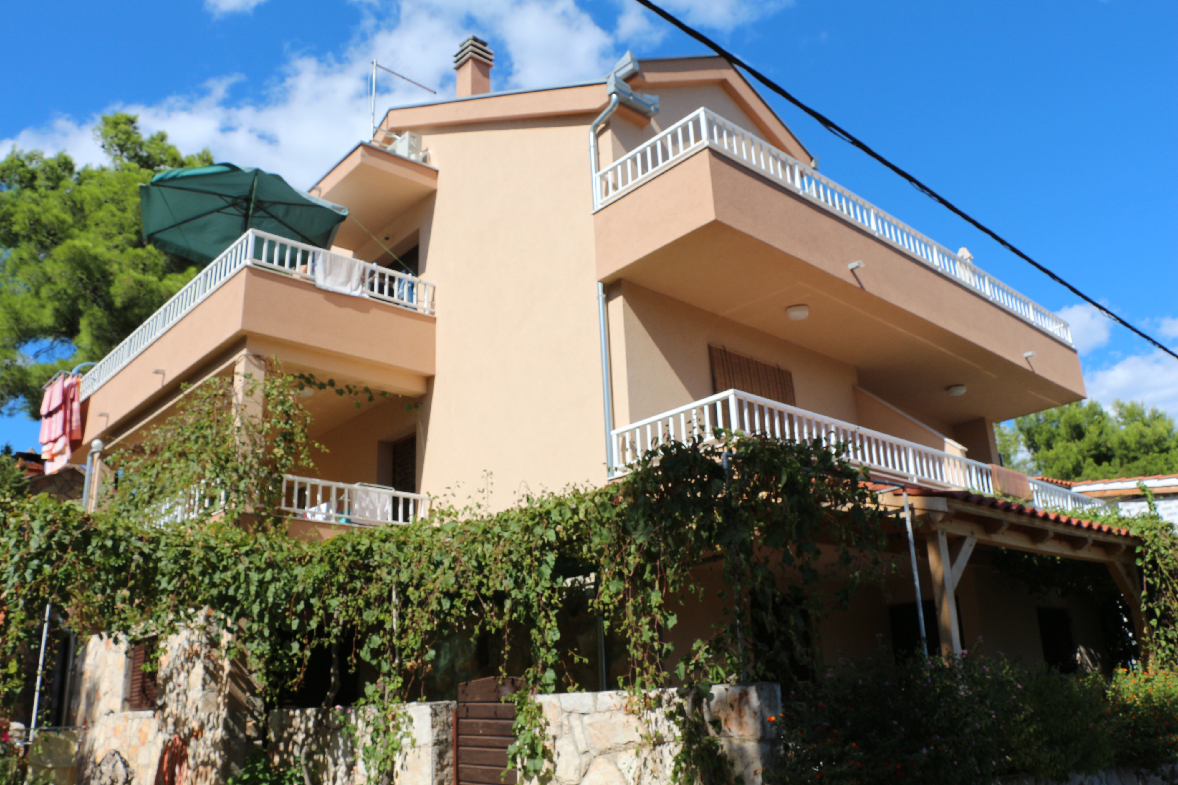 Top Hvar Basina Top Hvar Basina