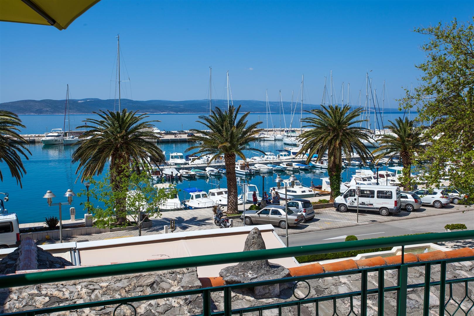 Two bedroom apartment with terrace and sea view Baška Voda, Makarska  A-a
