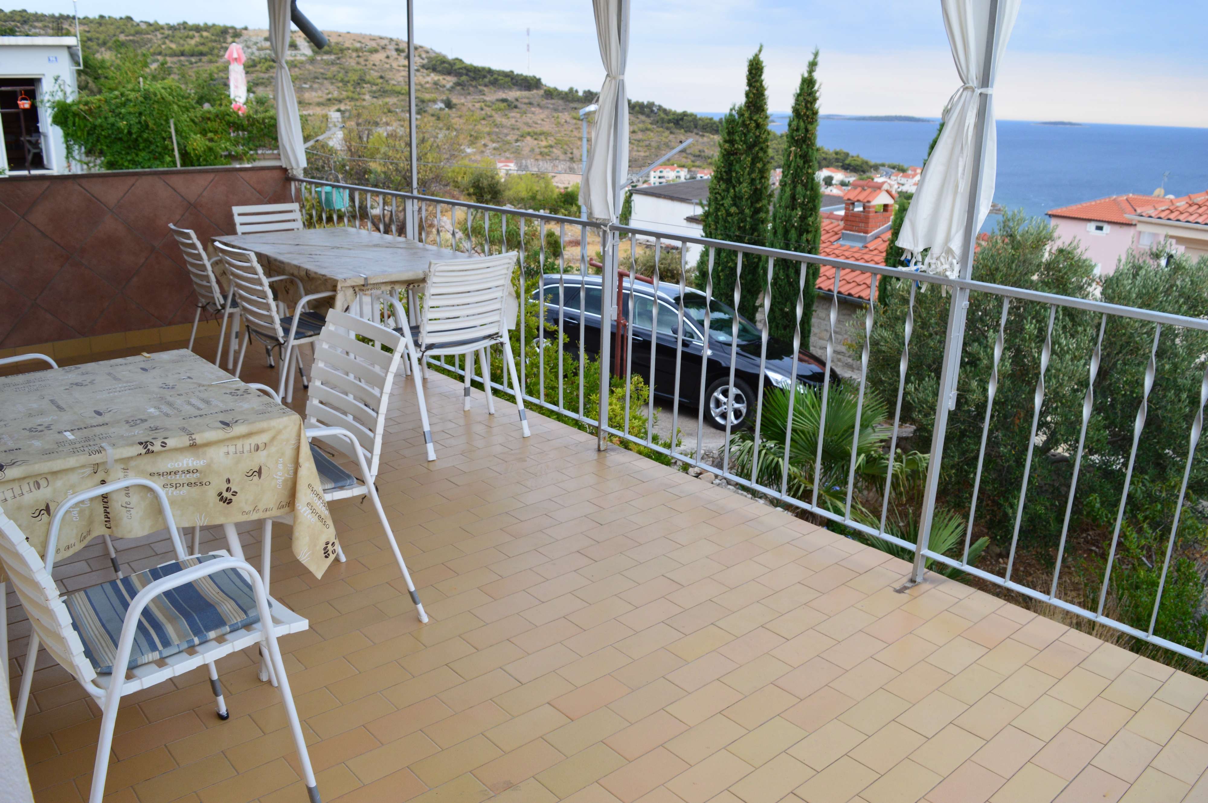 Two bedroom apartment with terrace and sea view Bilo, Primošten (A-12434-b)