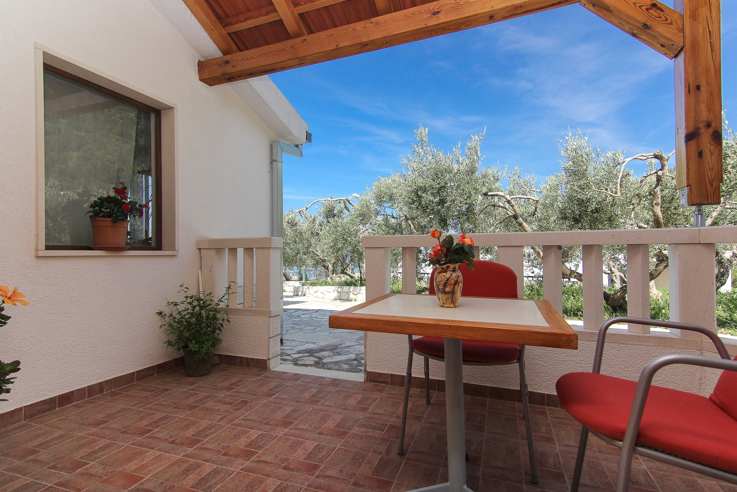 Studio flat with terrace Baška Voda, Makarska (AS-12442-b) Studio flat with terrace Baška Voda, Makarska (AS-12442-b)