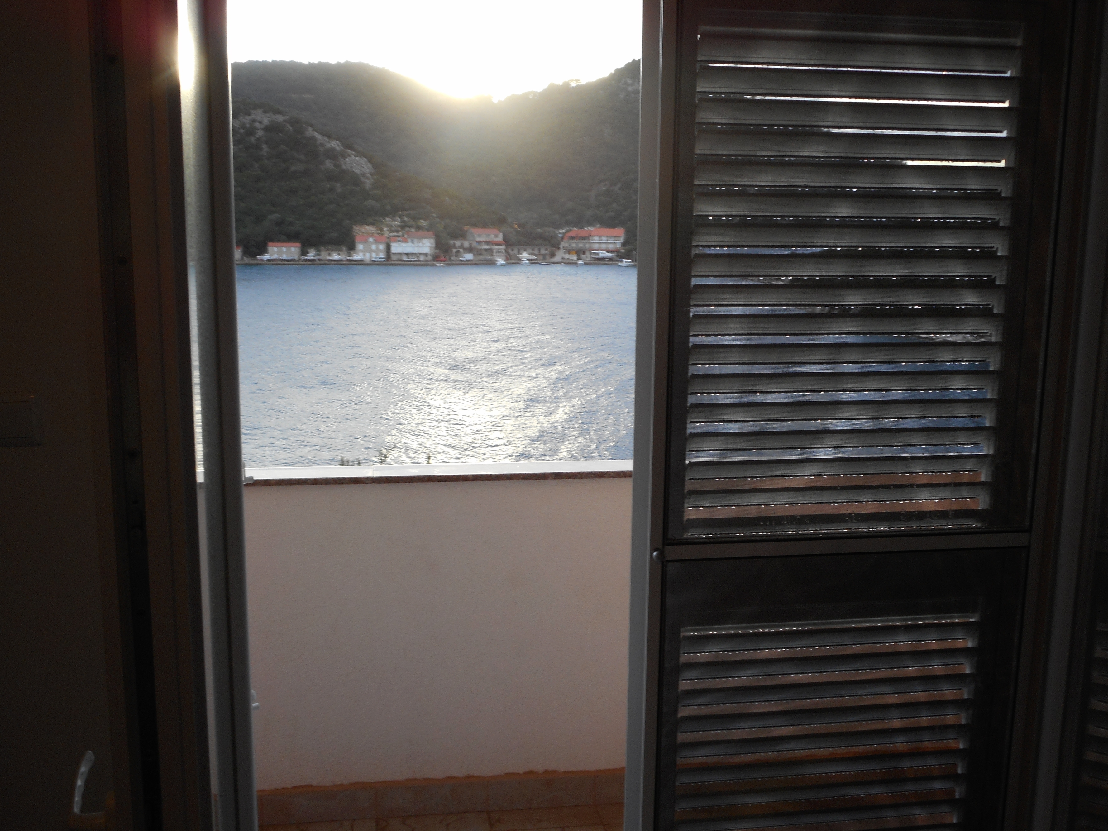 Two bedroom apartment with balcony and sea view Zaklopatica, Lastovo  A-a