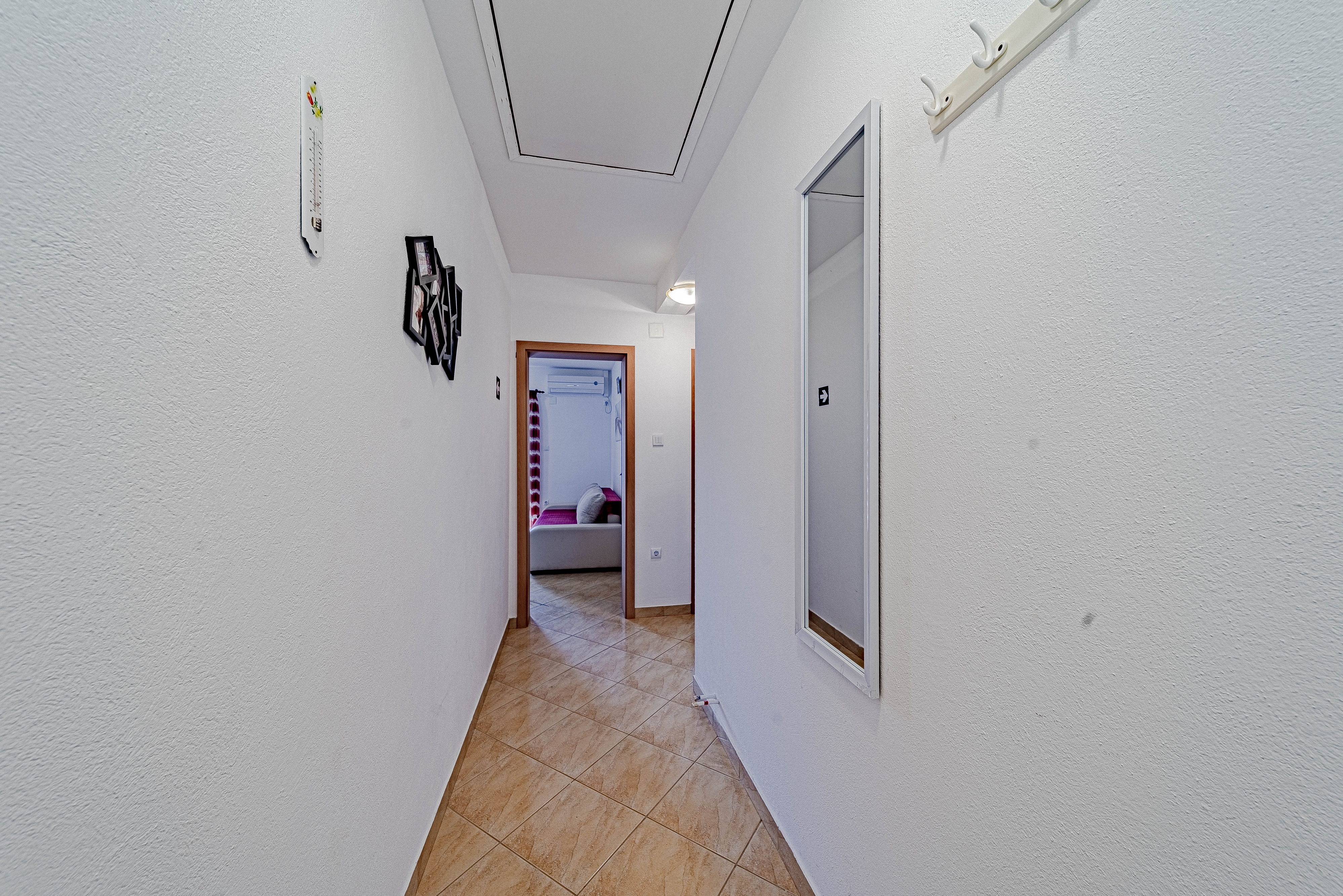Two bedroom apartment with balcony and sea view Zaklopatica, Lastovo  A-b