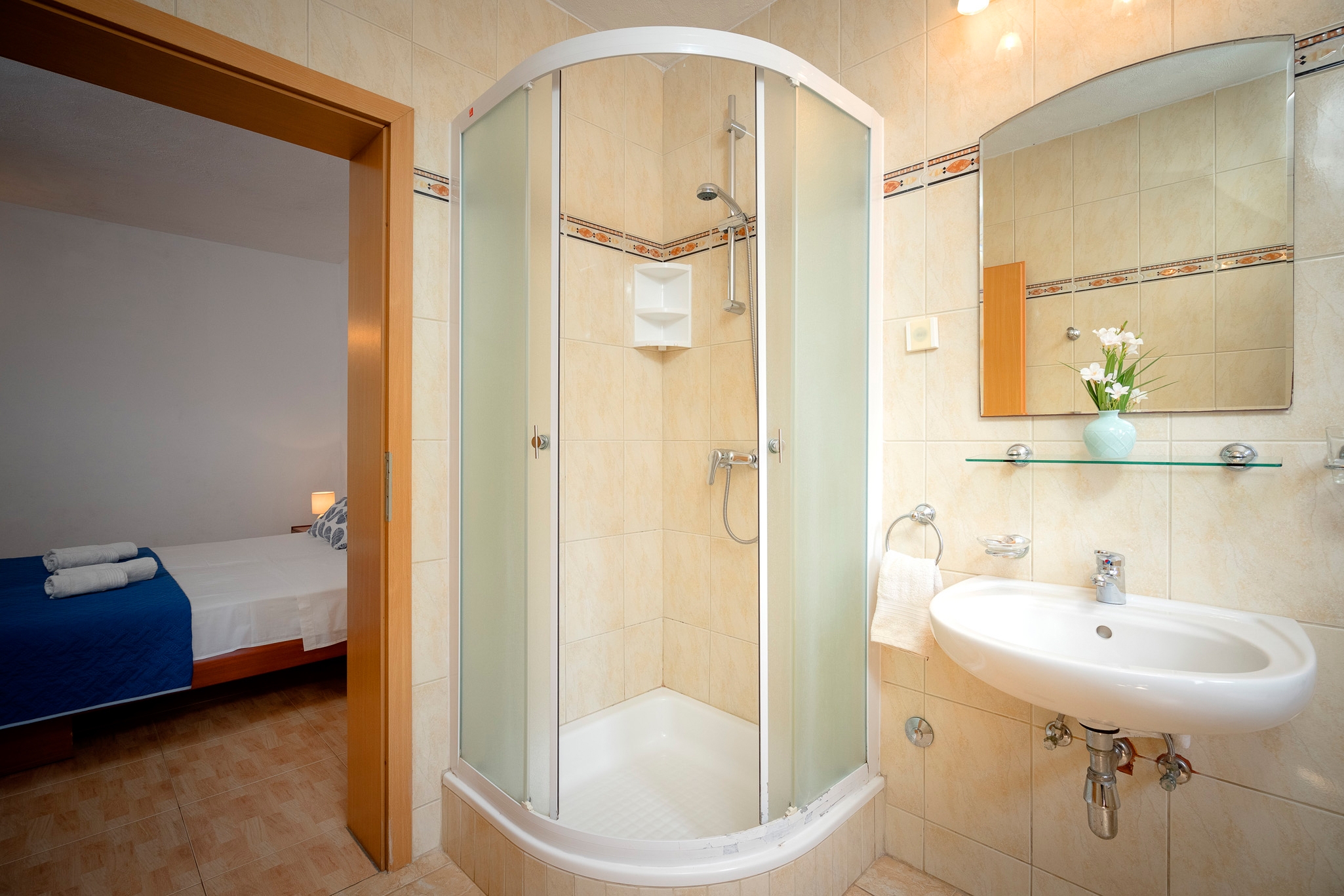 Comfortable and spacious house near beach Cove Kruševa, Hvar  K