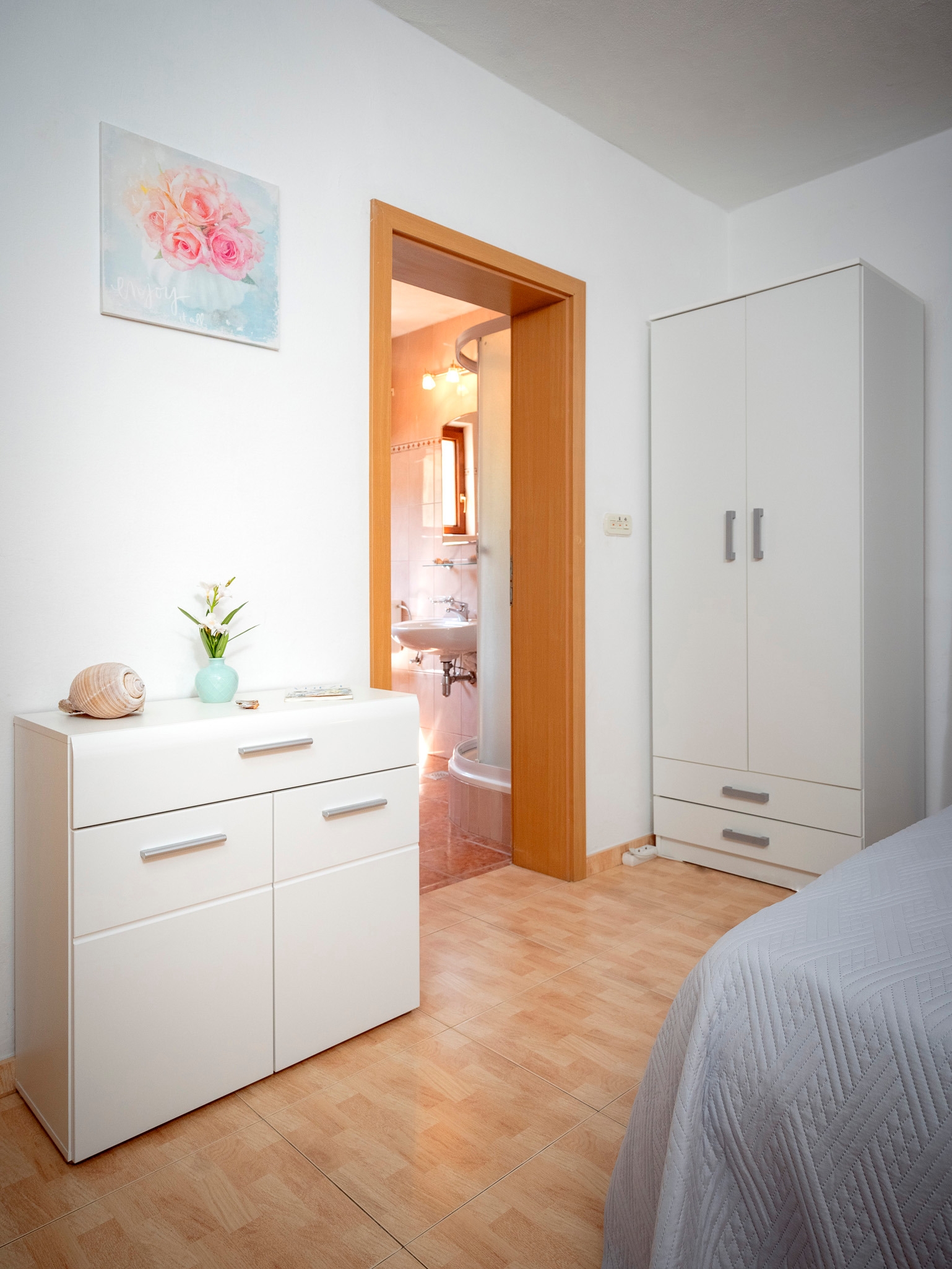 Comfortable and spacious house near beach Cove Kruševa, Hvar  K