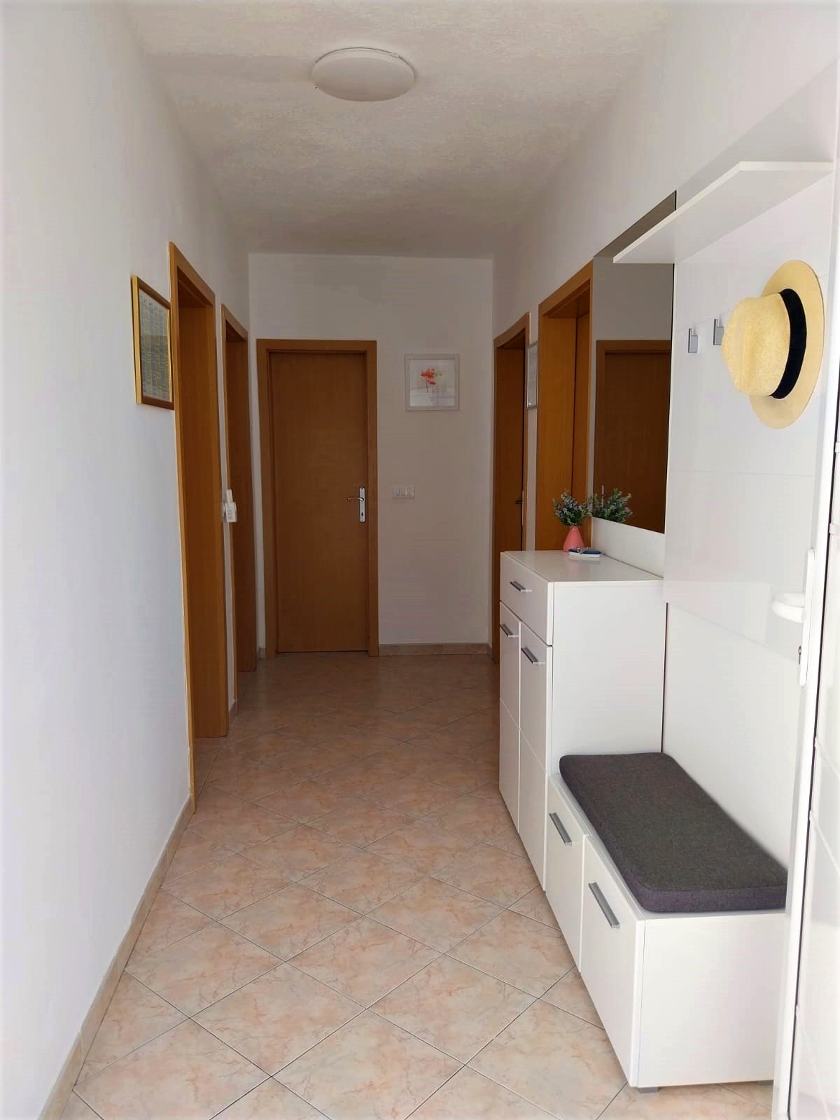 Comfortable and spacious house near beach Cove Kruševa, Hvar  K
