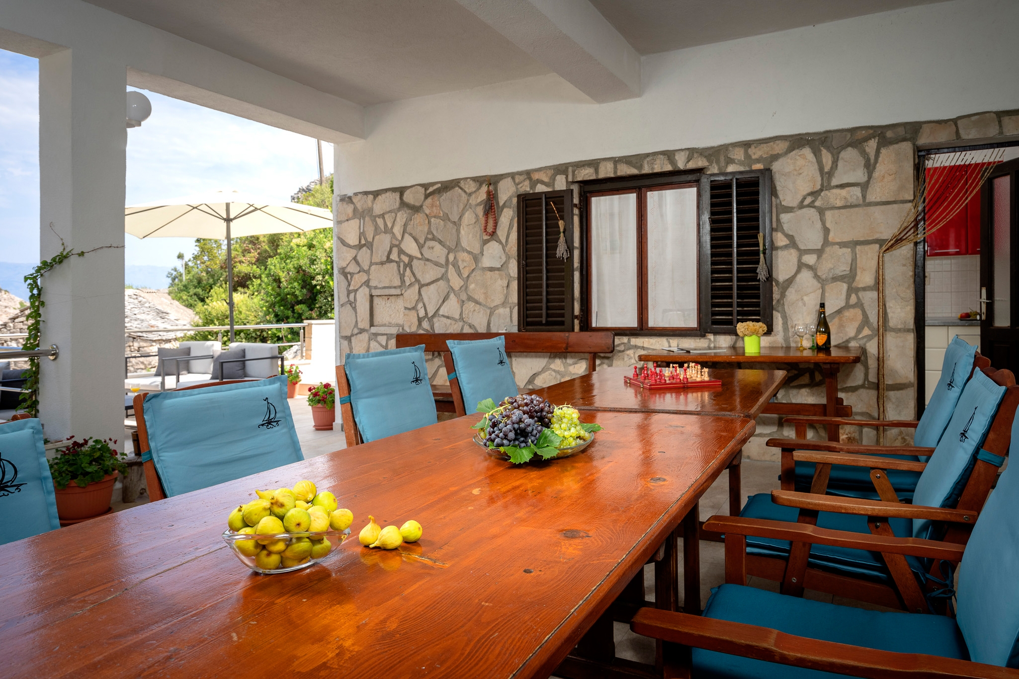 Comfortable and spacious house near beach Cove Kruševa, Hvar  K