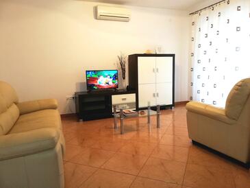 Obývací pokoj Rovinj, Obývací pokoj v ubytování typu apartment, dostupna klima i WIFI.