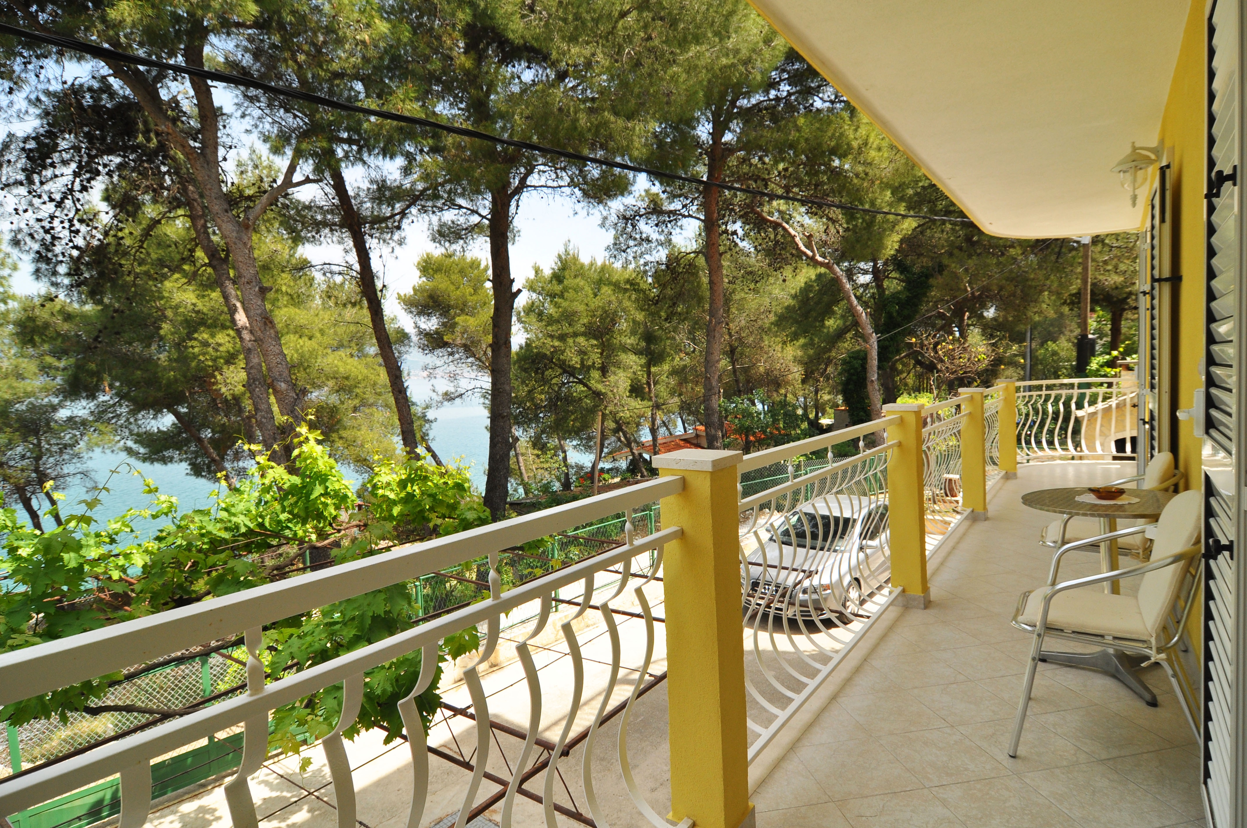 Two bedroom apartment near beach Slatine, Čiovo  A-a