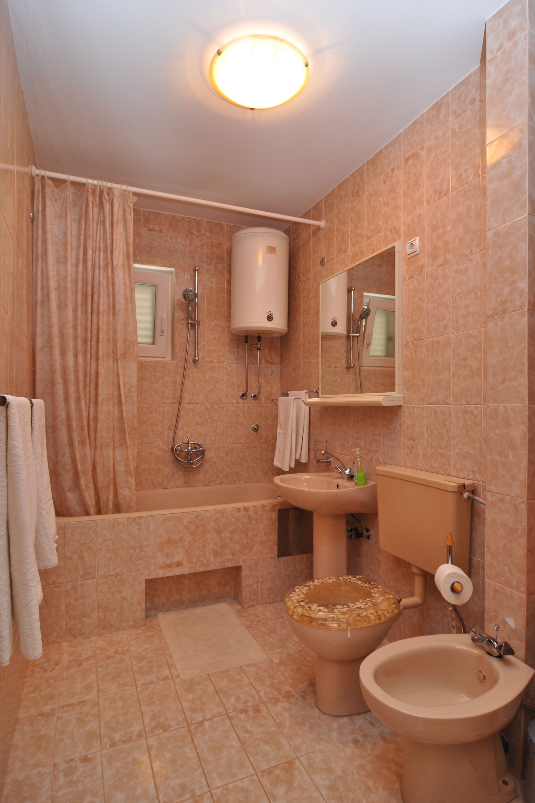 Two bedroom apartment near beach Slatine, Čiovo  A-a