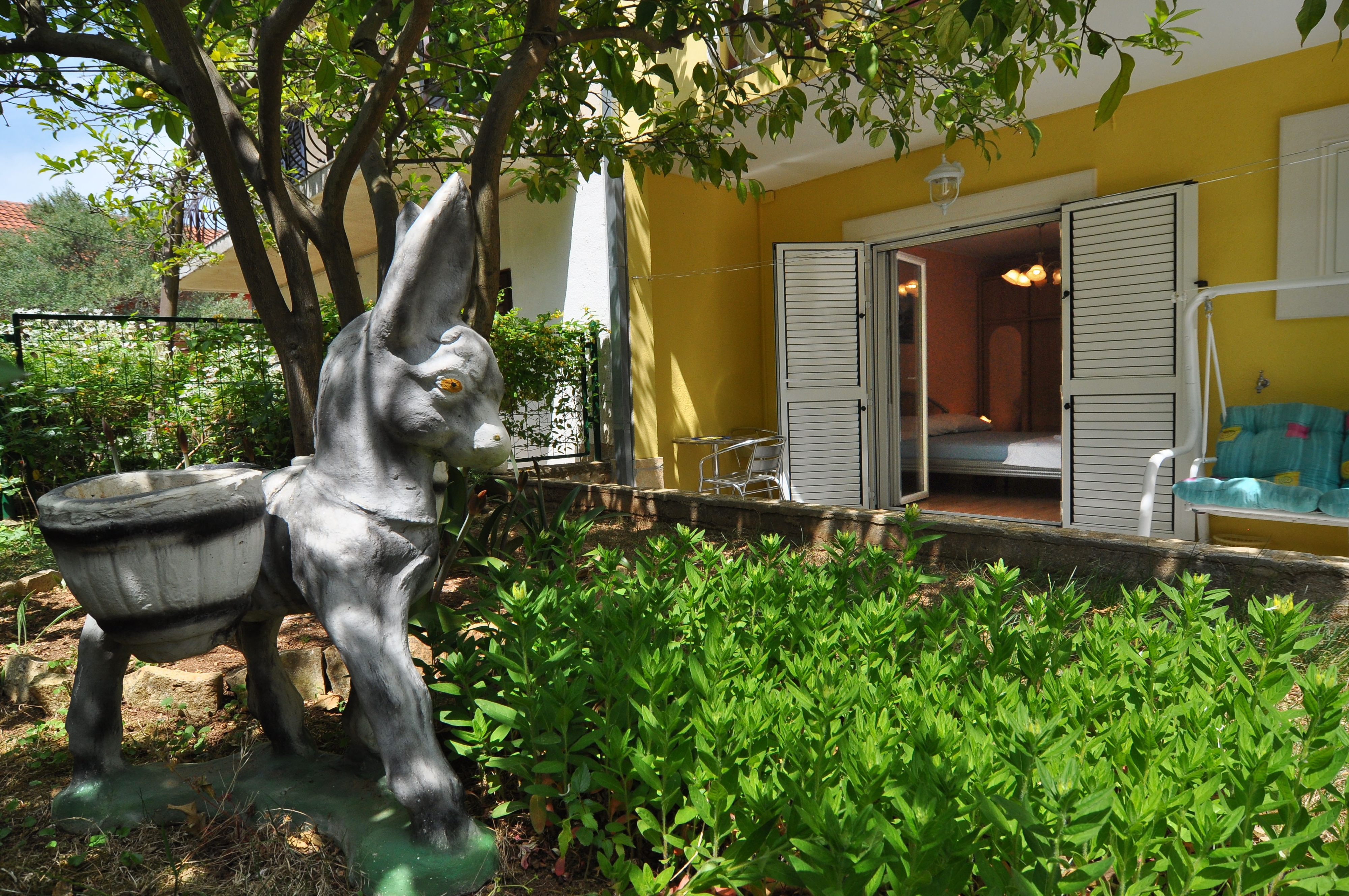 Two bedroom apartment near beach Slatine, Čiovo  A-a