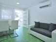 Sufragerie Slatine, Sufragerie în unitate de cazare tip apartment, aer condiționat disponibil, animale de companie sunt acceptate şi WiFi.