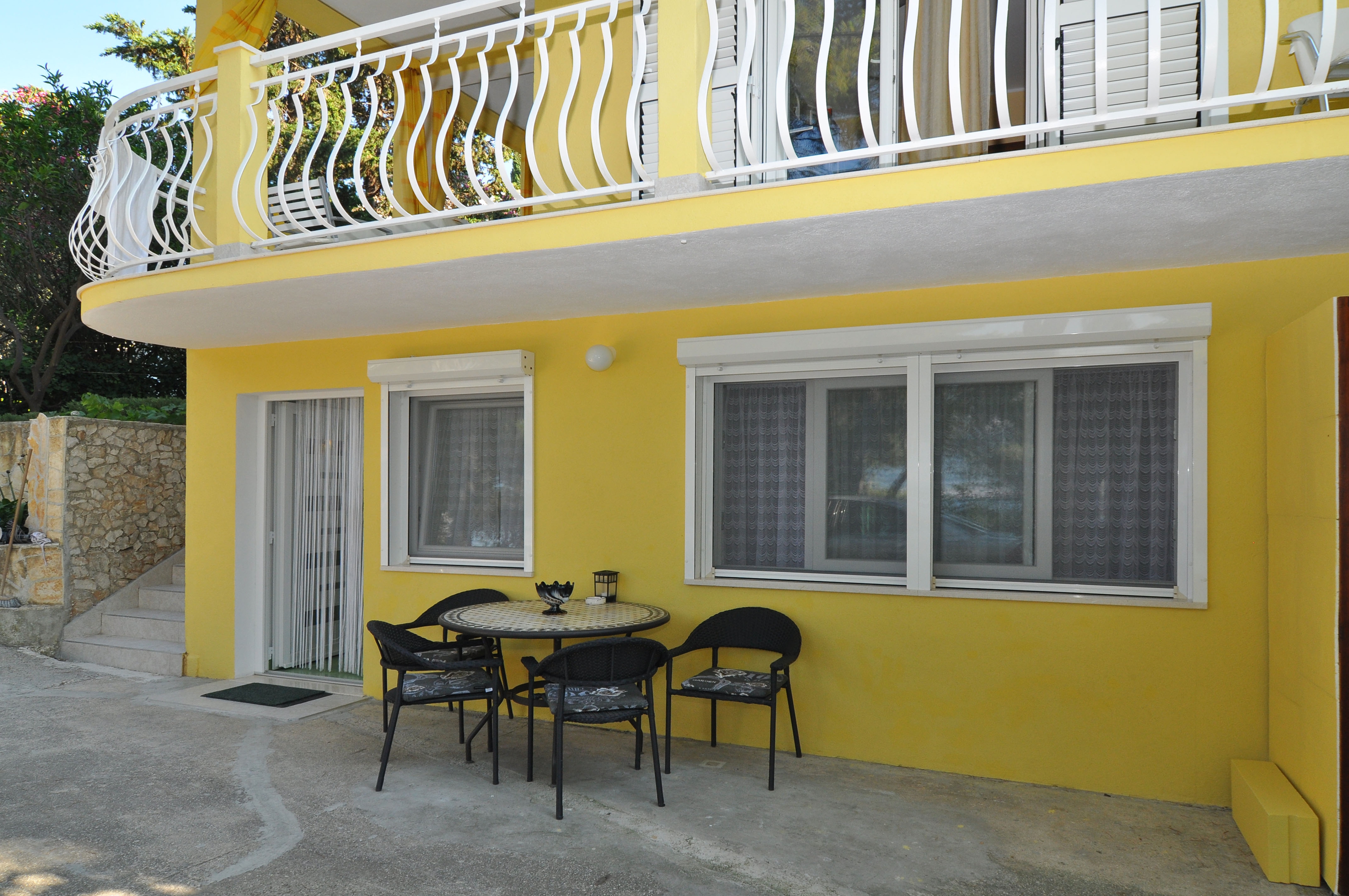 Two bedroom apartment near beach Slatine, Čiovo  A-b