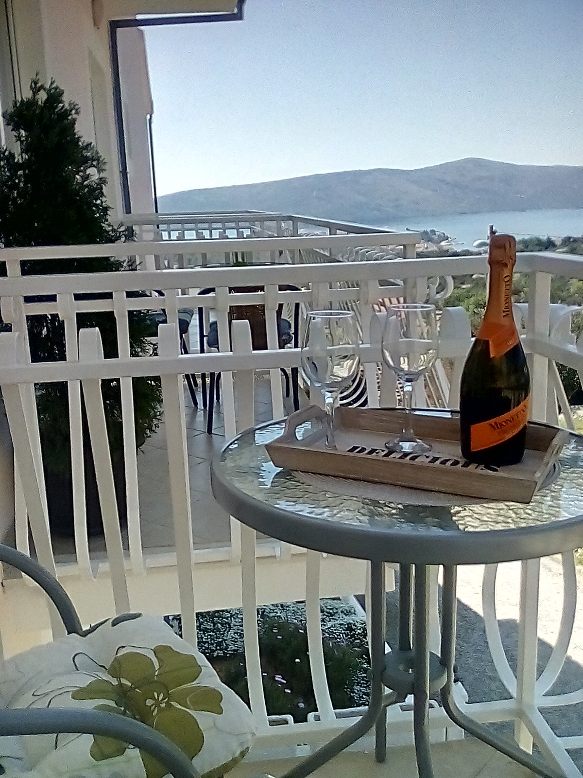 Studio flat with balcony and sea view Seget Vranjica, Trogir  AS-d