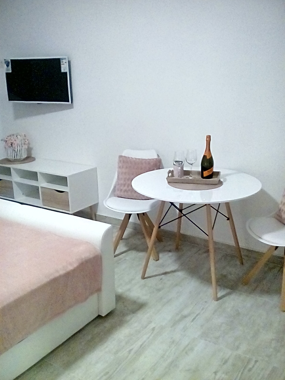 Studio flat with balcony and sea view Seget Vranjica, Trogir  AS-d