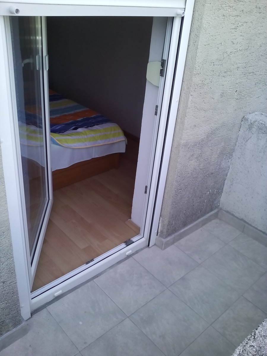 Two bedroom apartment near beach Vrsi - Mulo, Zadar  A-a