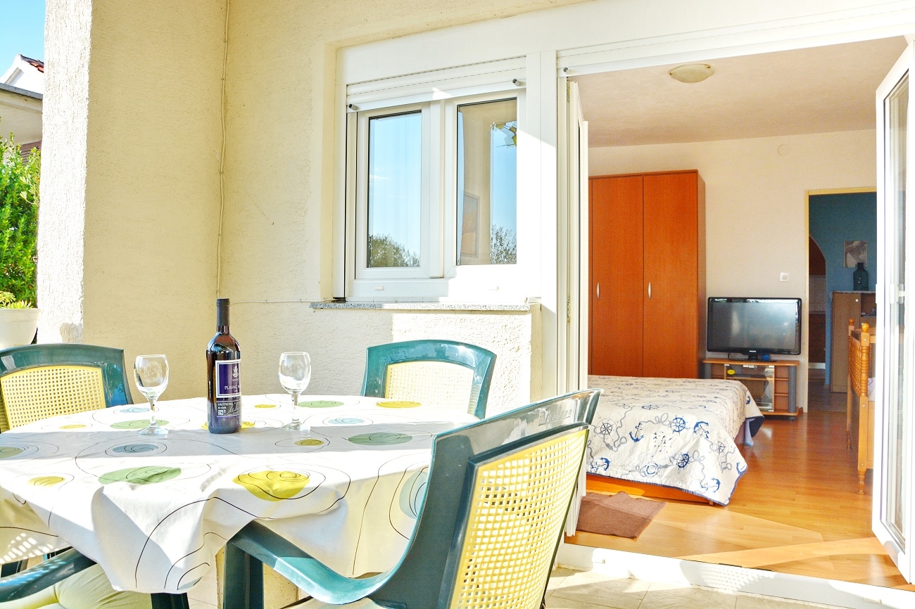 Two bedroom apartment near beach Vrsi - Mulo, Zadar  A-a