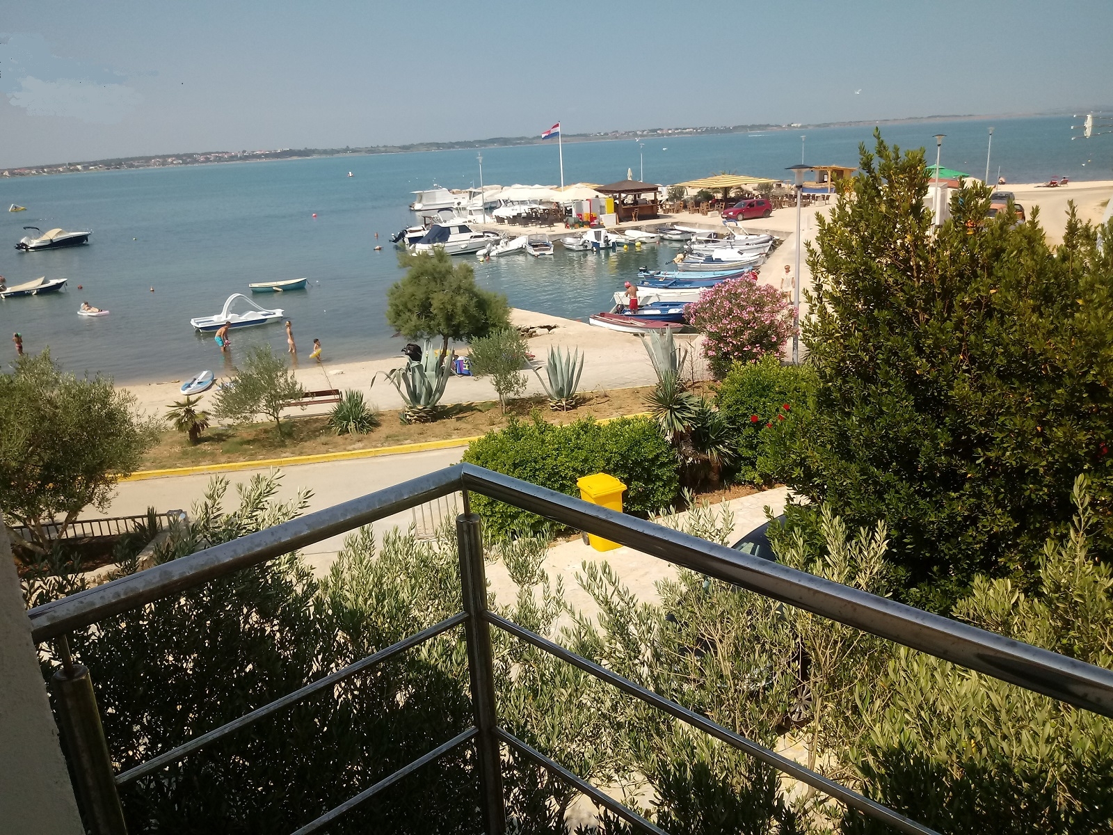 One bedroom apartment near beach Vrsi - Mulo, Zadar  A-c