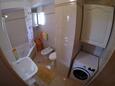Ванная комната Omiš, Ванная комната в размещении типа apartment, Домашние животные допускаются и WiFi.