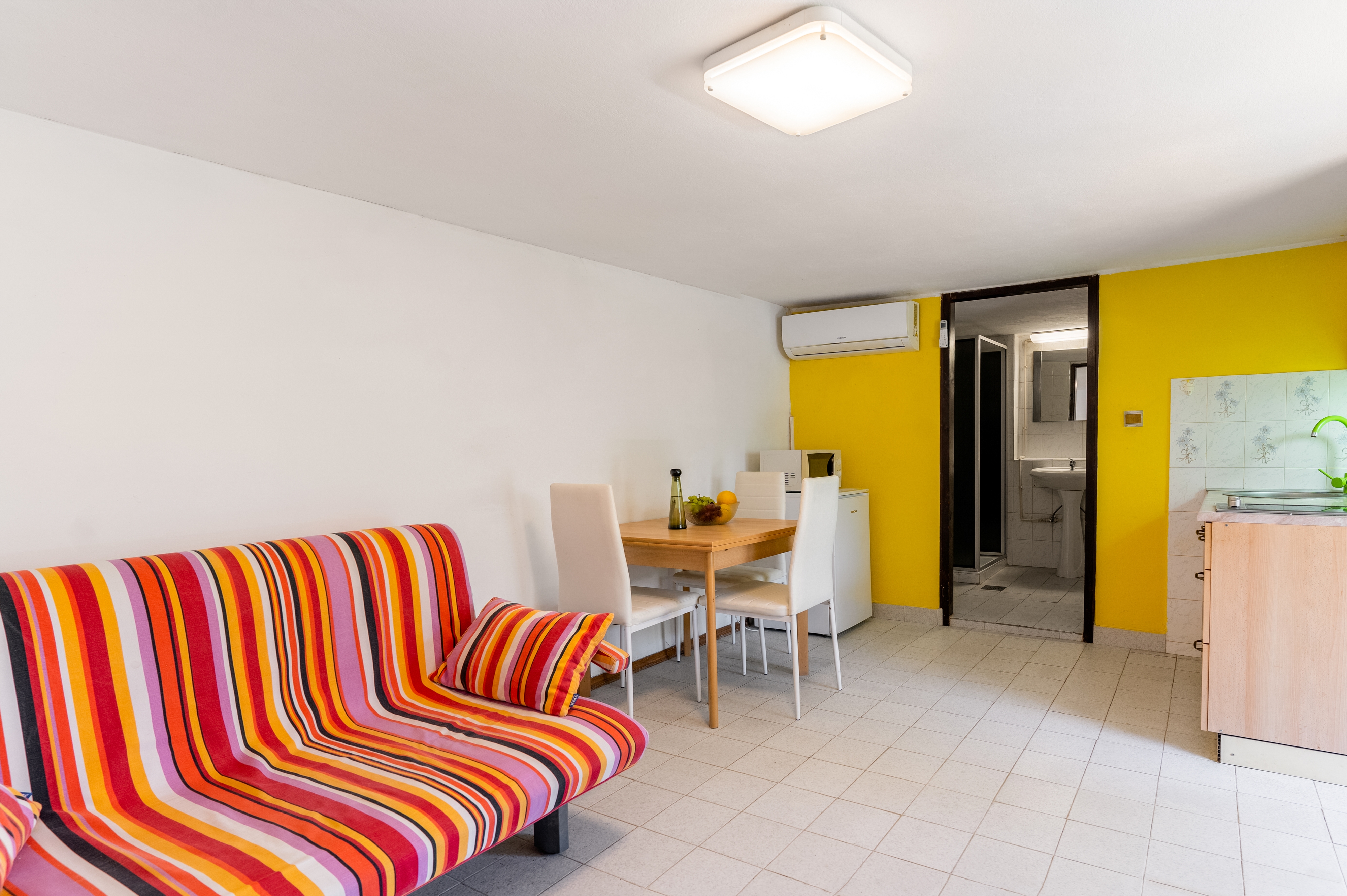 Studio flat with terrace Mali Lošinj, Lošinj (AS-12551-a)